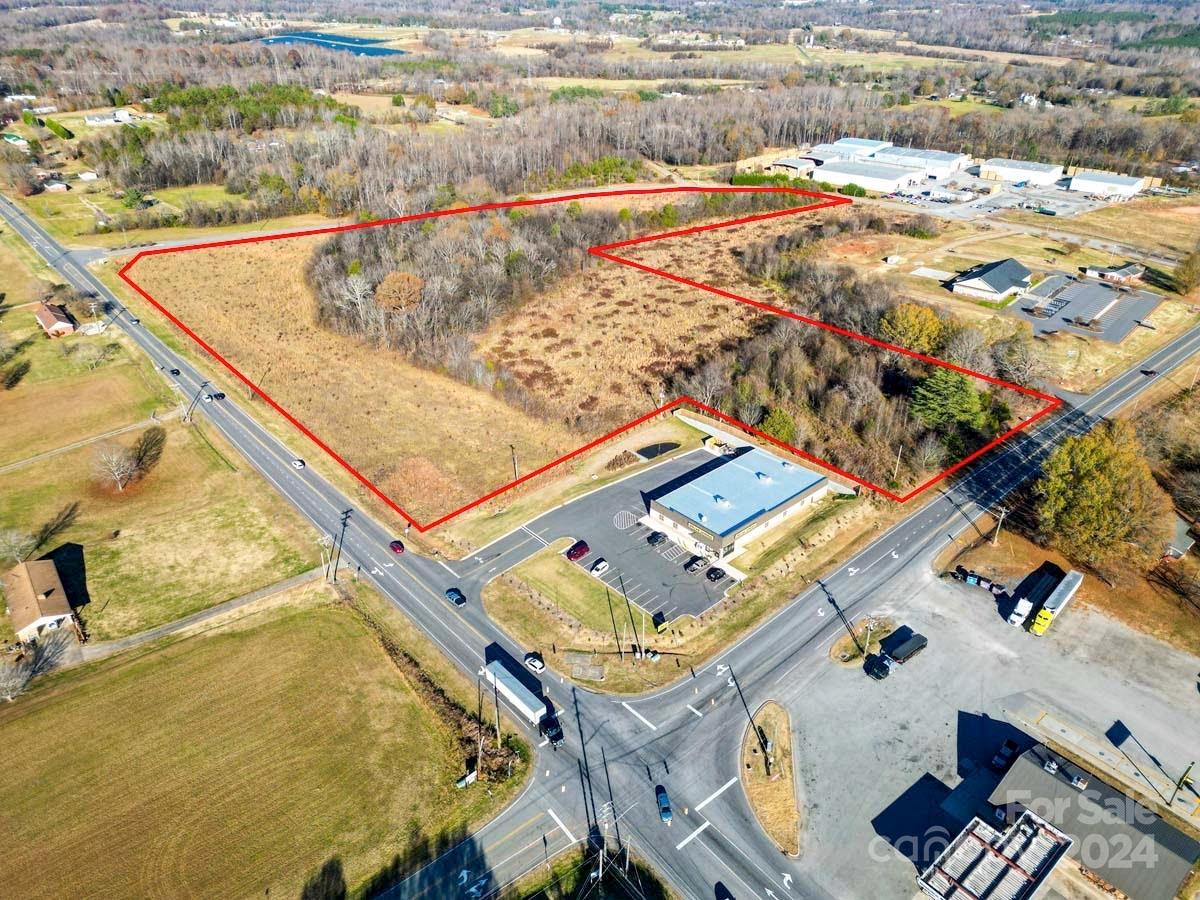 5624 Startown Road Property Photo 1
