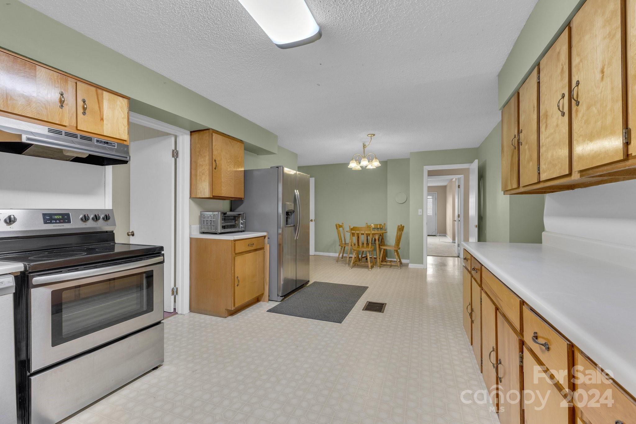 2664 Charles Teague Place Property Photo 5