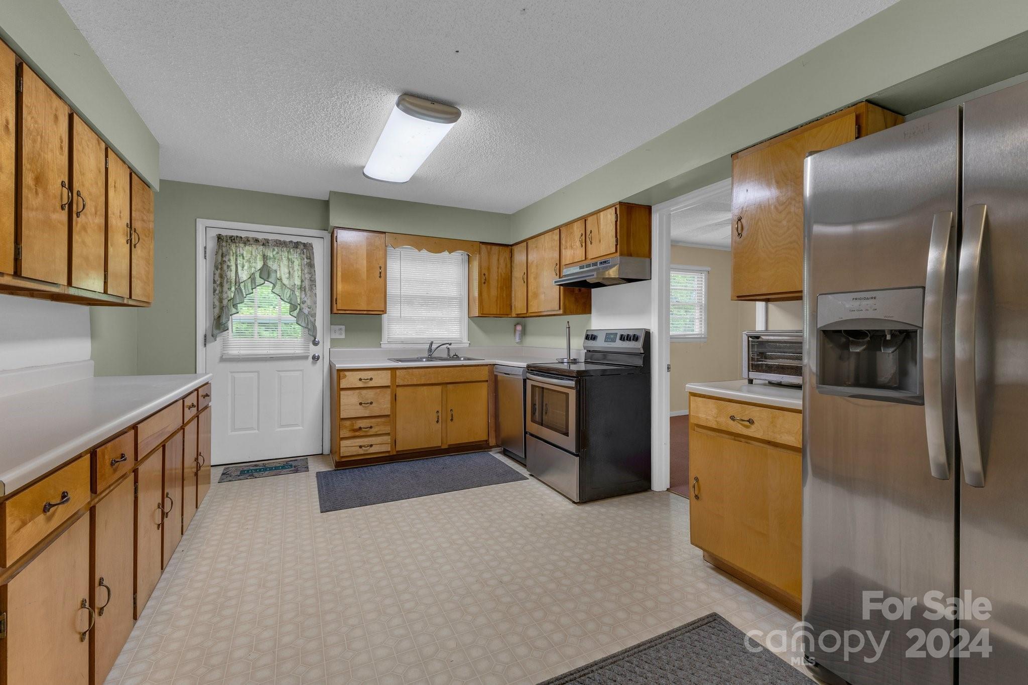 2664 Charles Teague Place Property Photo 7