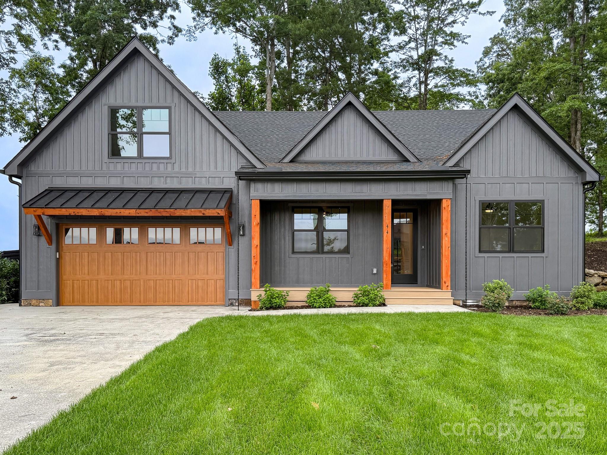 44 Skylar Lane Property Photo 1
