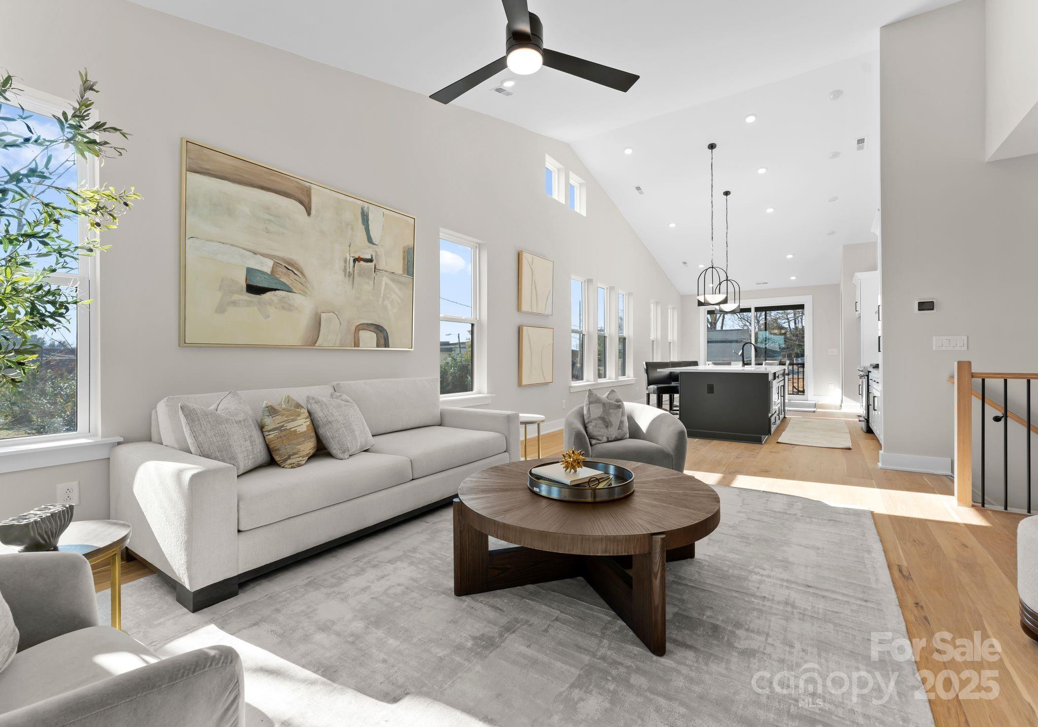 2201 Catalina Avenue Property Photo 8