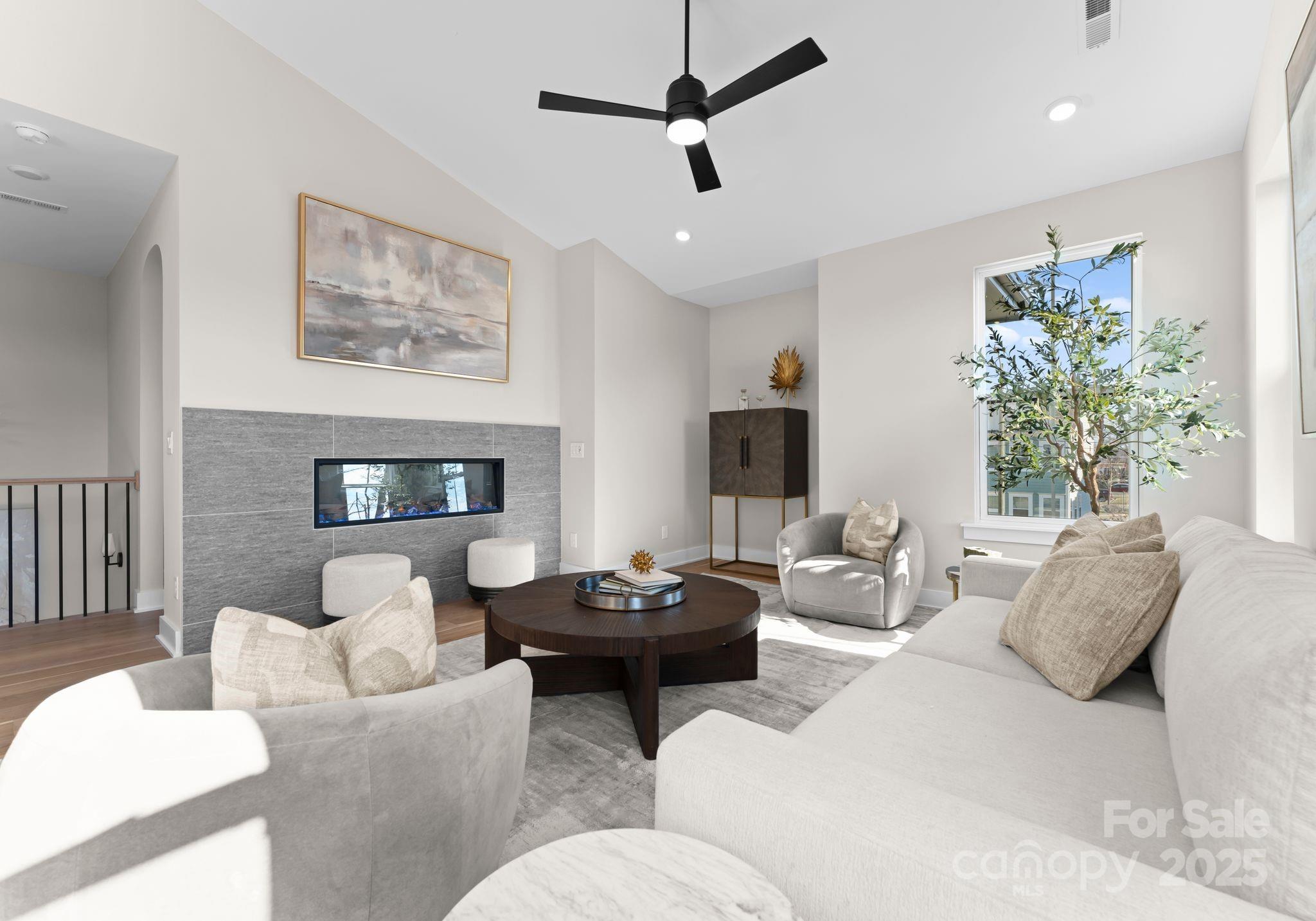 2201 Catalina Avenue Property Photo 10