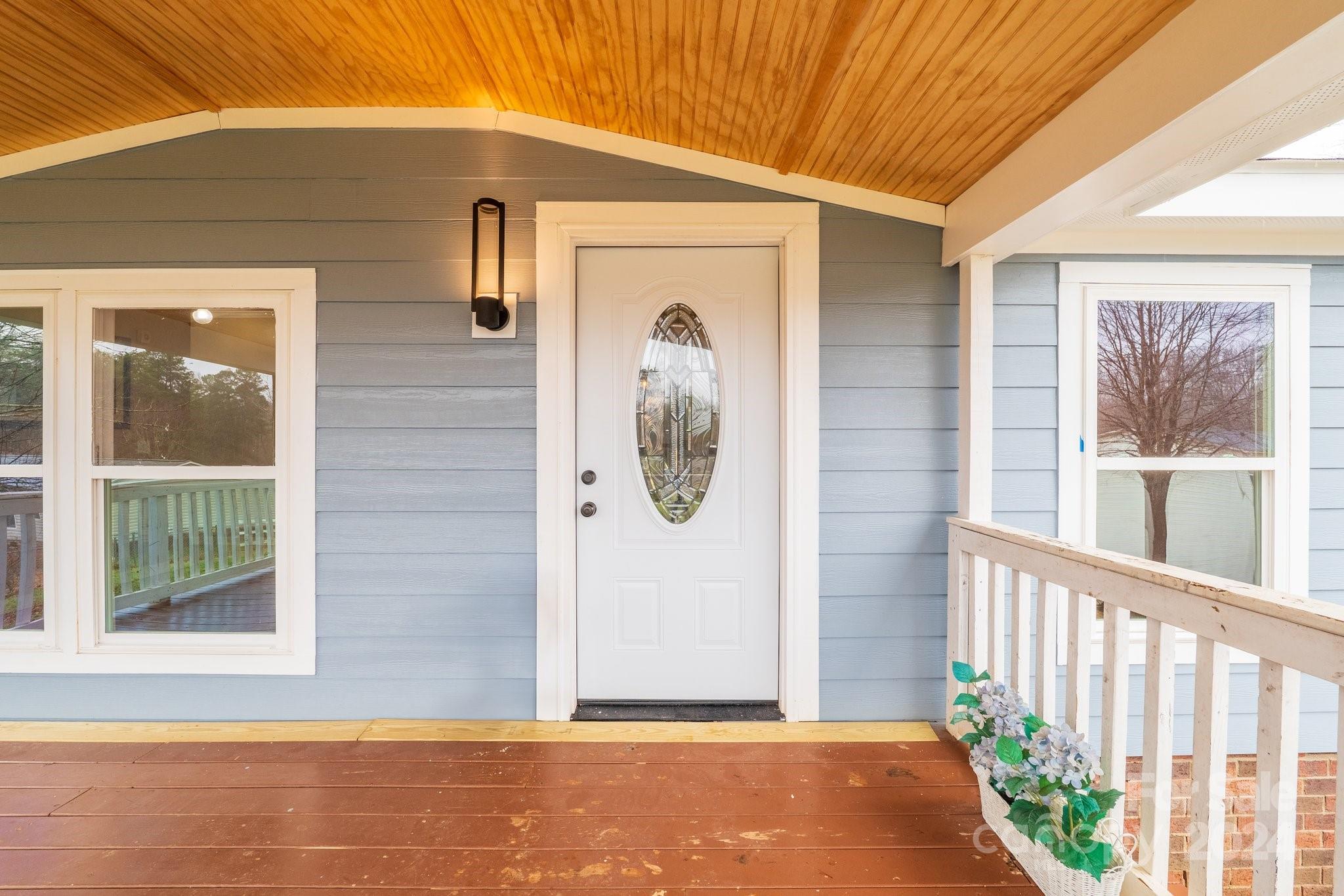 5112 Green Leaf Court Property Photo 1