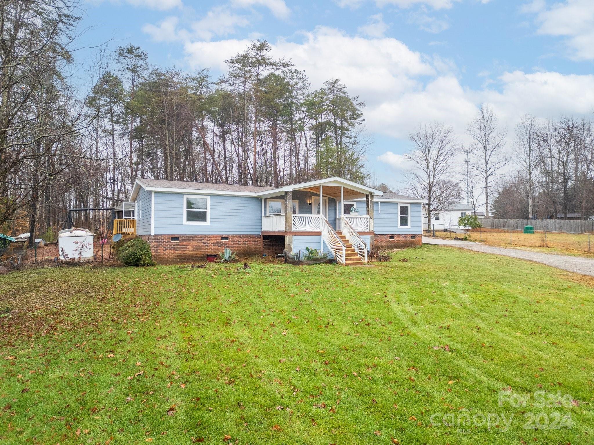 5112 Green Leaf Court Property Photo 7