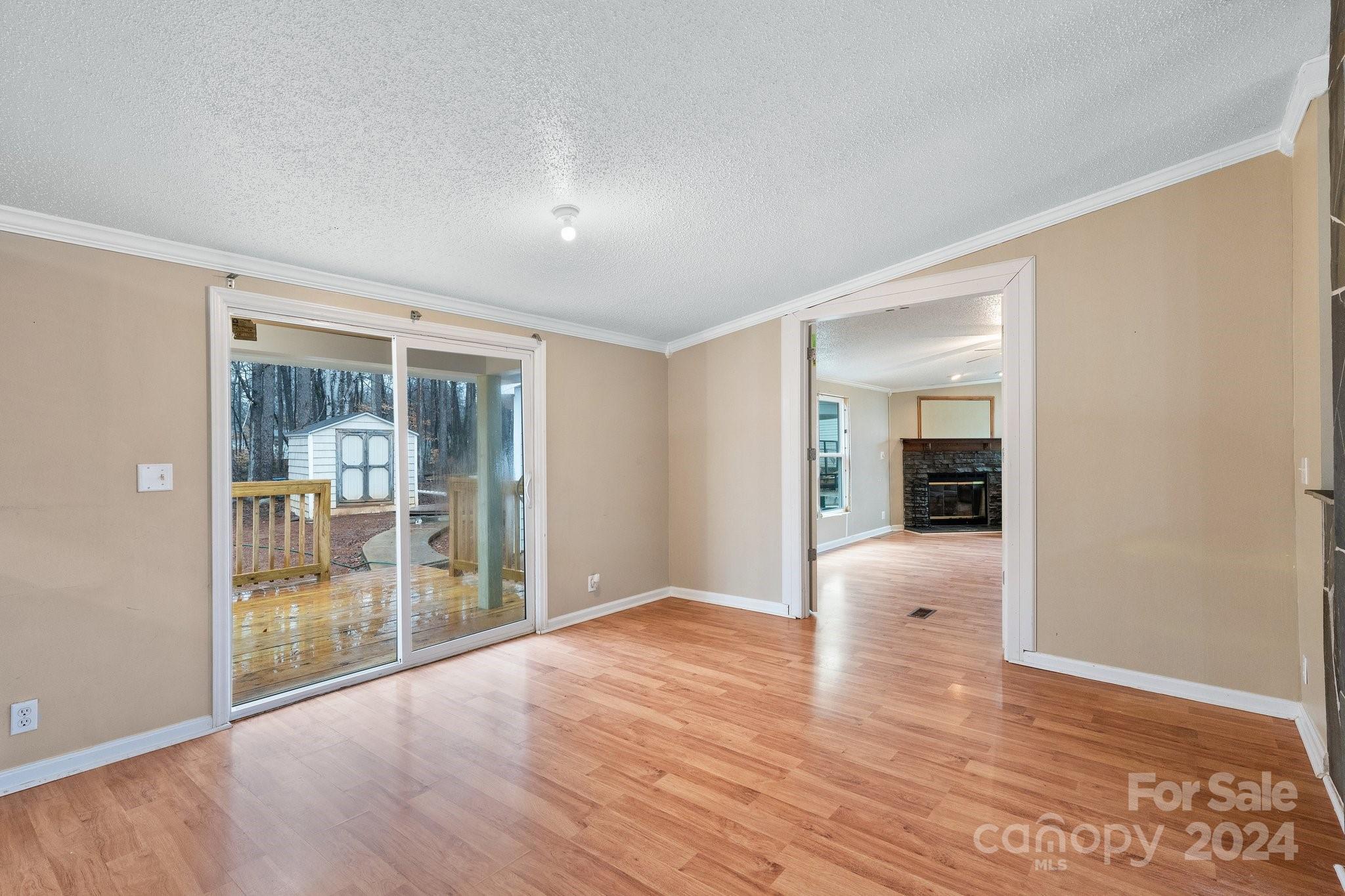 5112 Green Leaf Court Property Photo 14