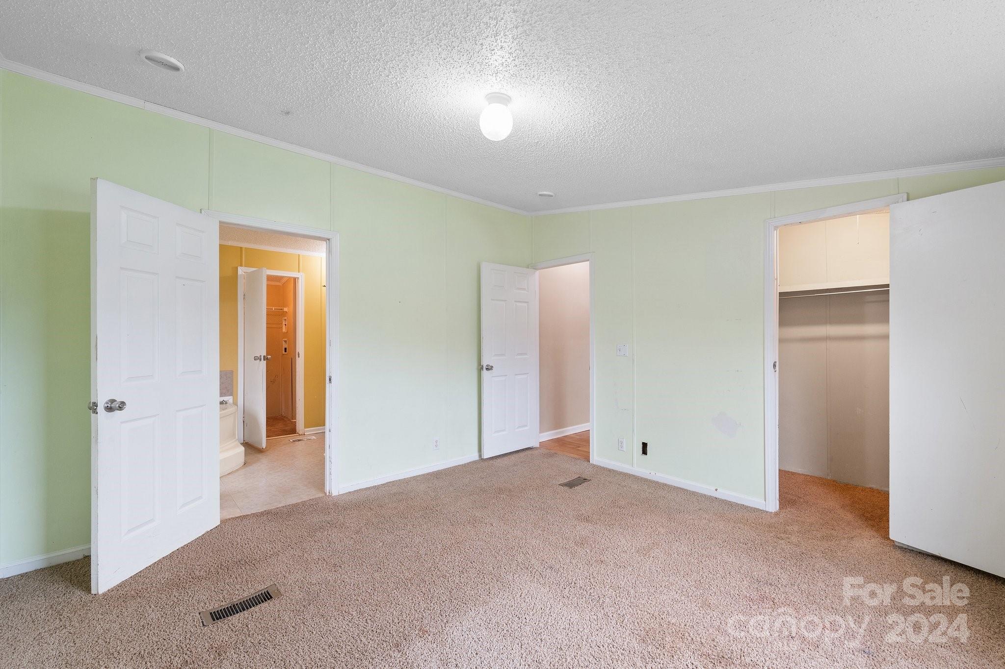 5112 Green Leaf Court Property Photo 24