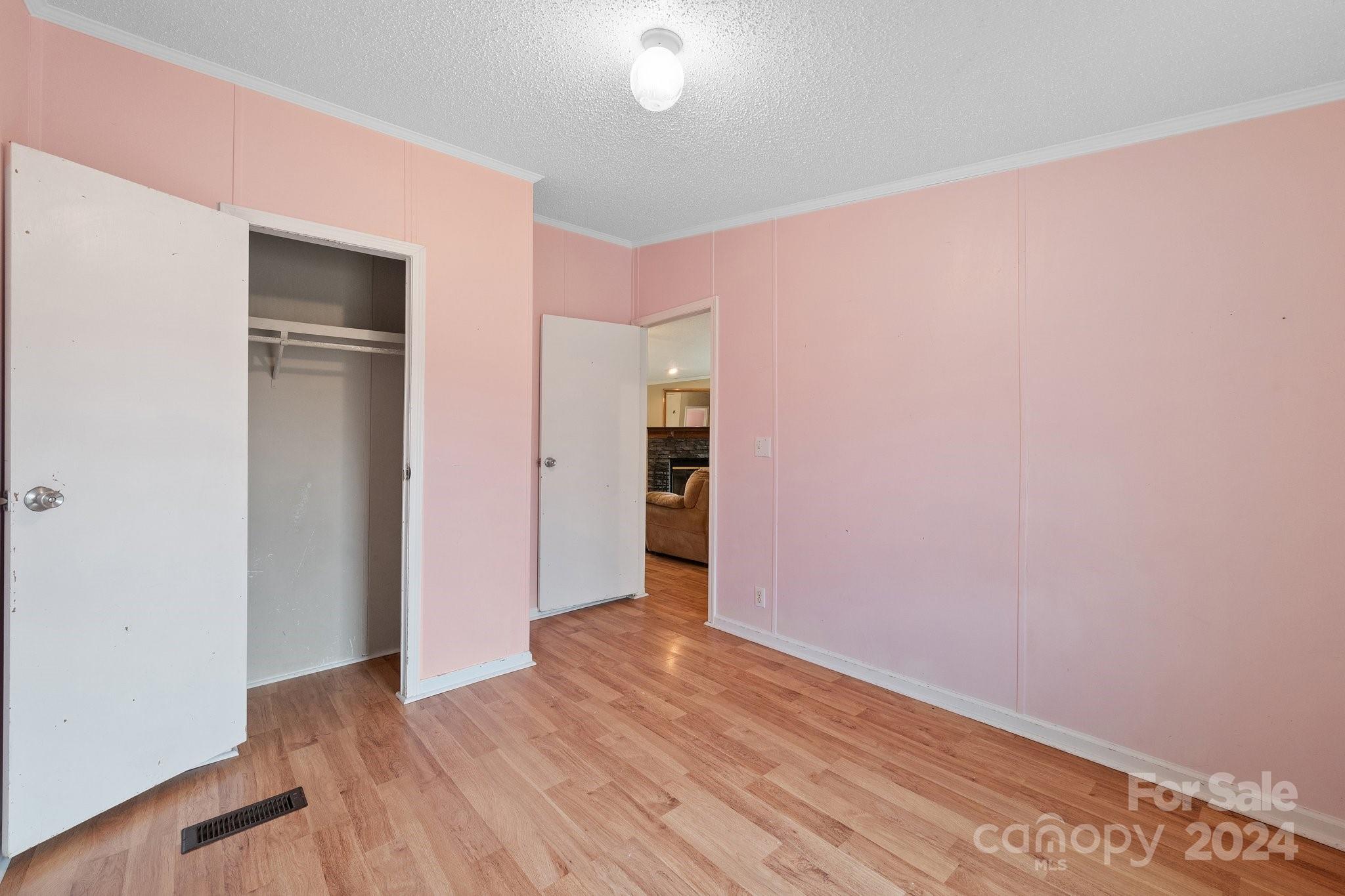 5112 Green Leaf Court Property Photo 26
