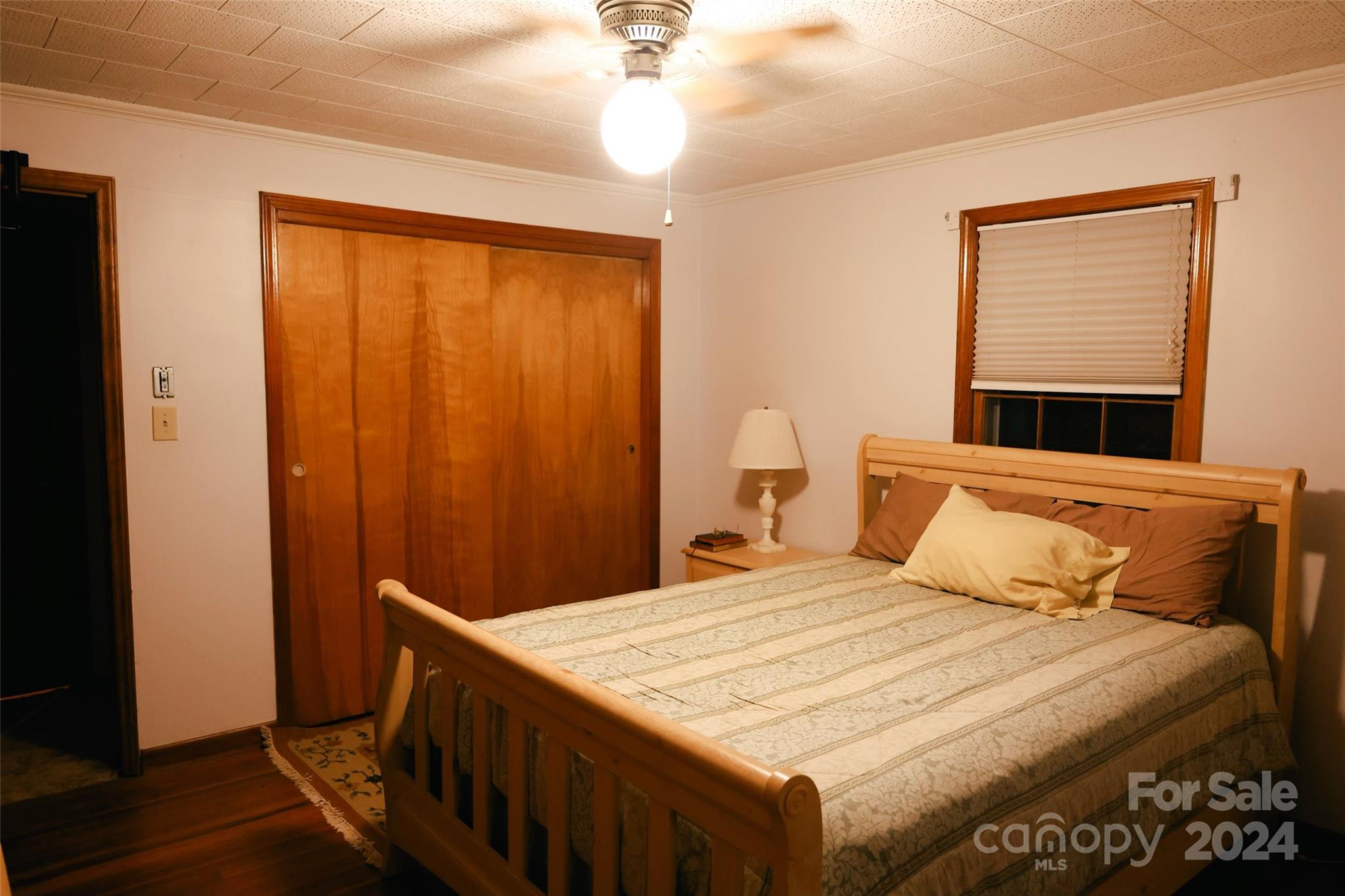 636 Maple Creek Road Property Photo 3