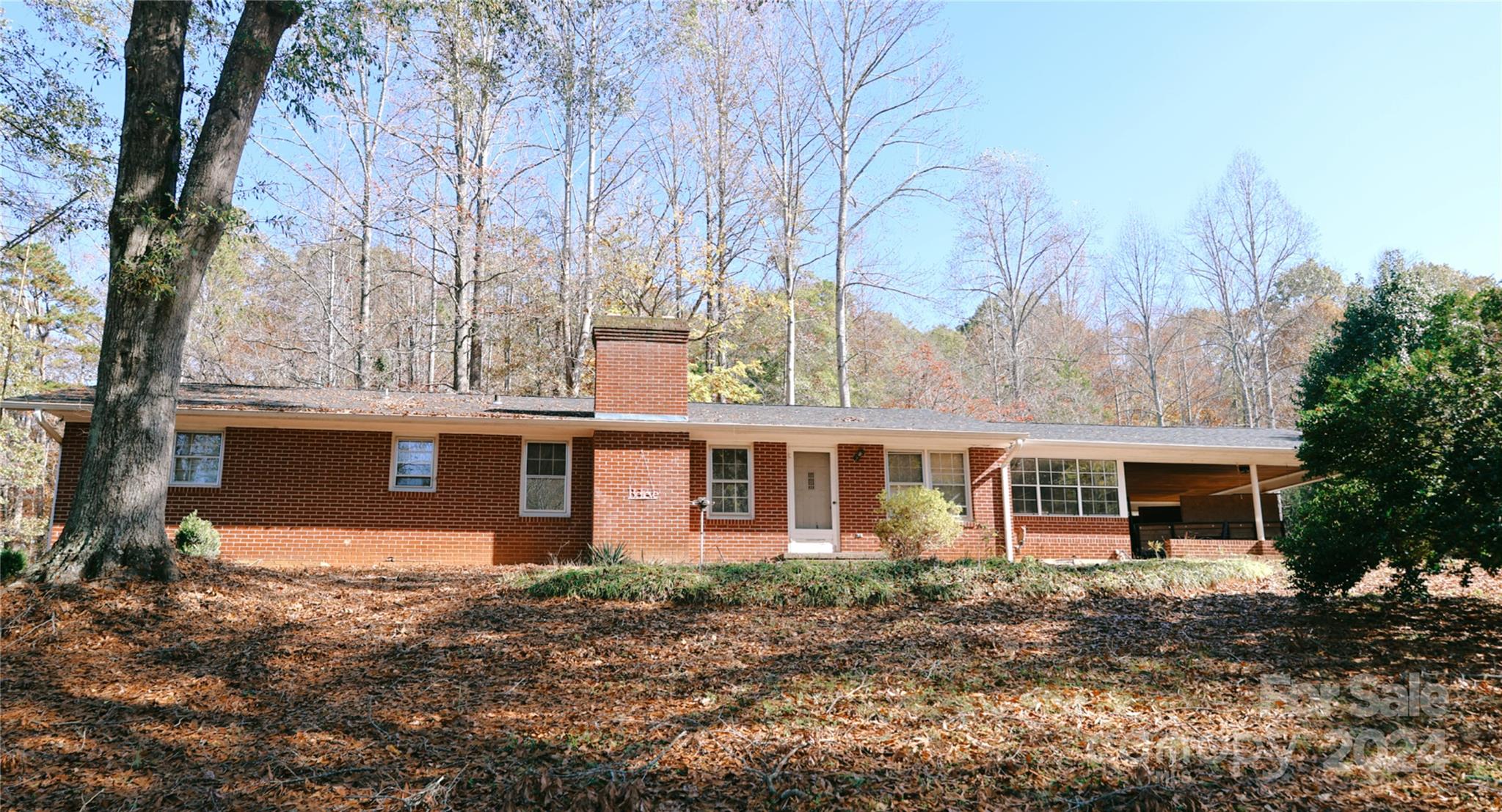 636 Maple Creek Road Property Photo 7