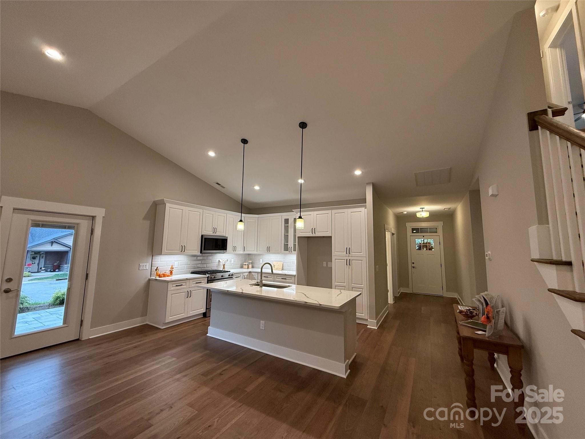 20 Craftsman Overlook Ridge Property Photo 9