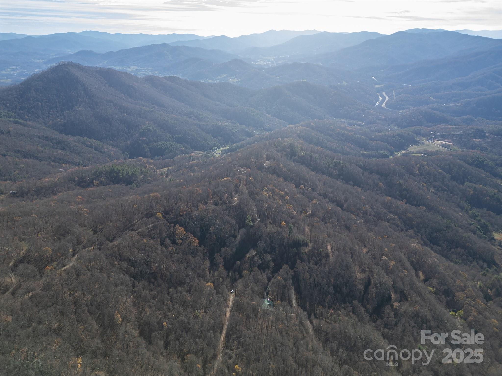 1098 Hyacinth Drive Property Photo 9