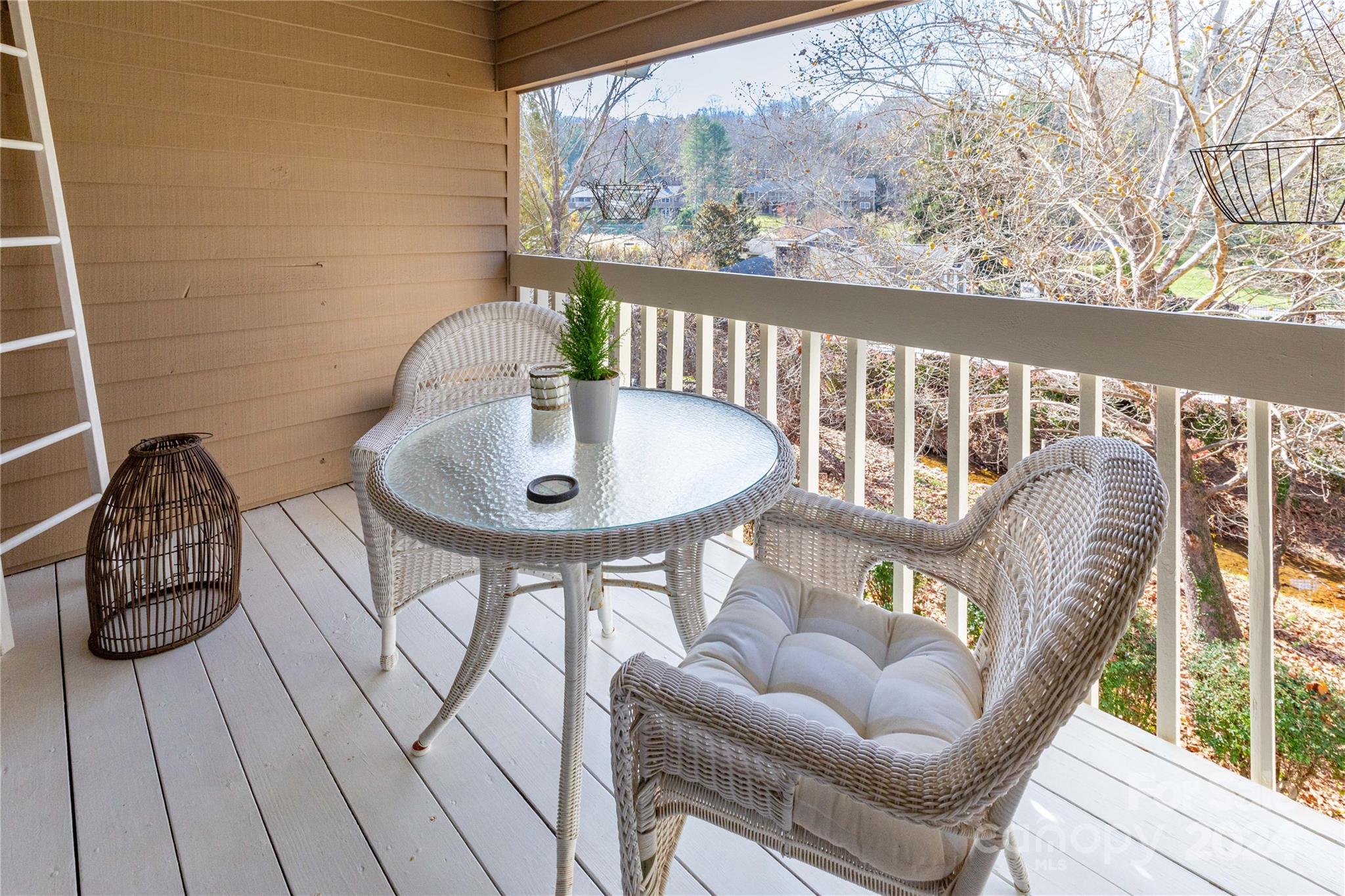 9 Timberlake Drive Property Photo 13