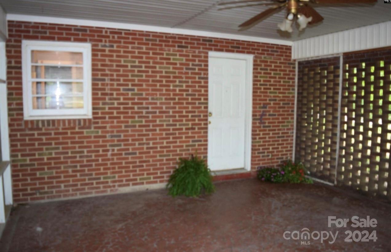 703 Blackmon Street Property Photo 6