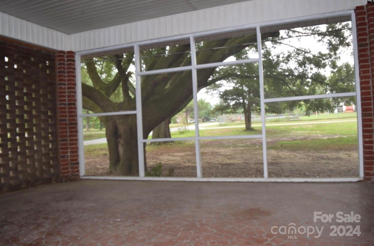 703 Blackmon Street Property Photo 7