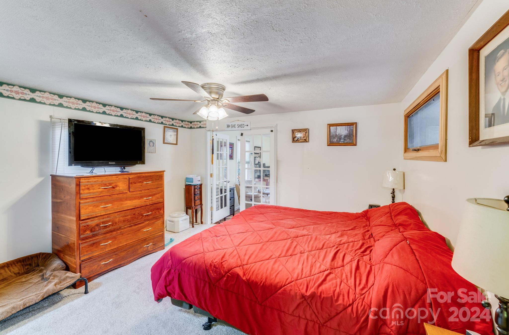 465 Lakedale Drive Property Photo 17