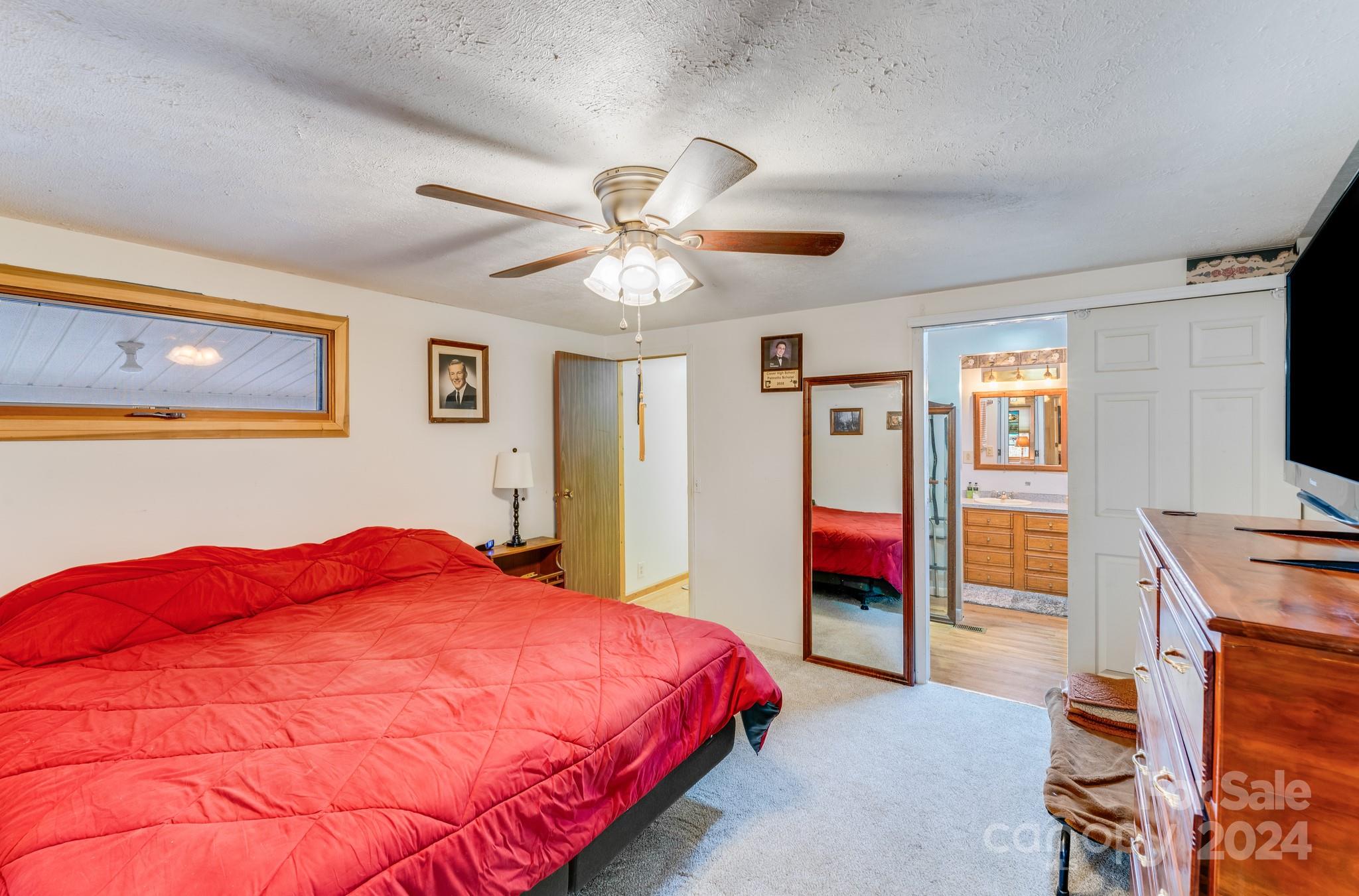 465 Lakedale Drive Property Photo 21