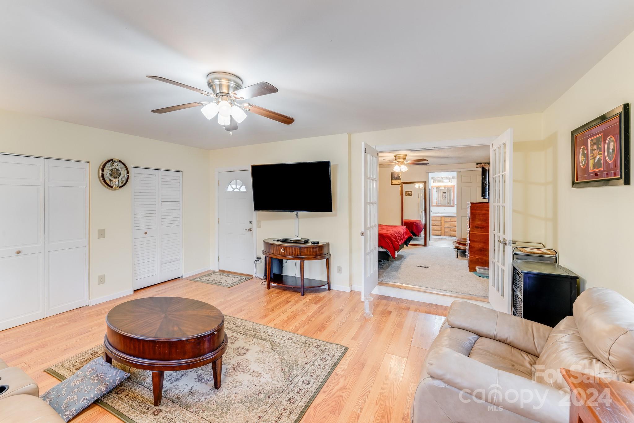 465 Lakedale Drive Property Photo 29