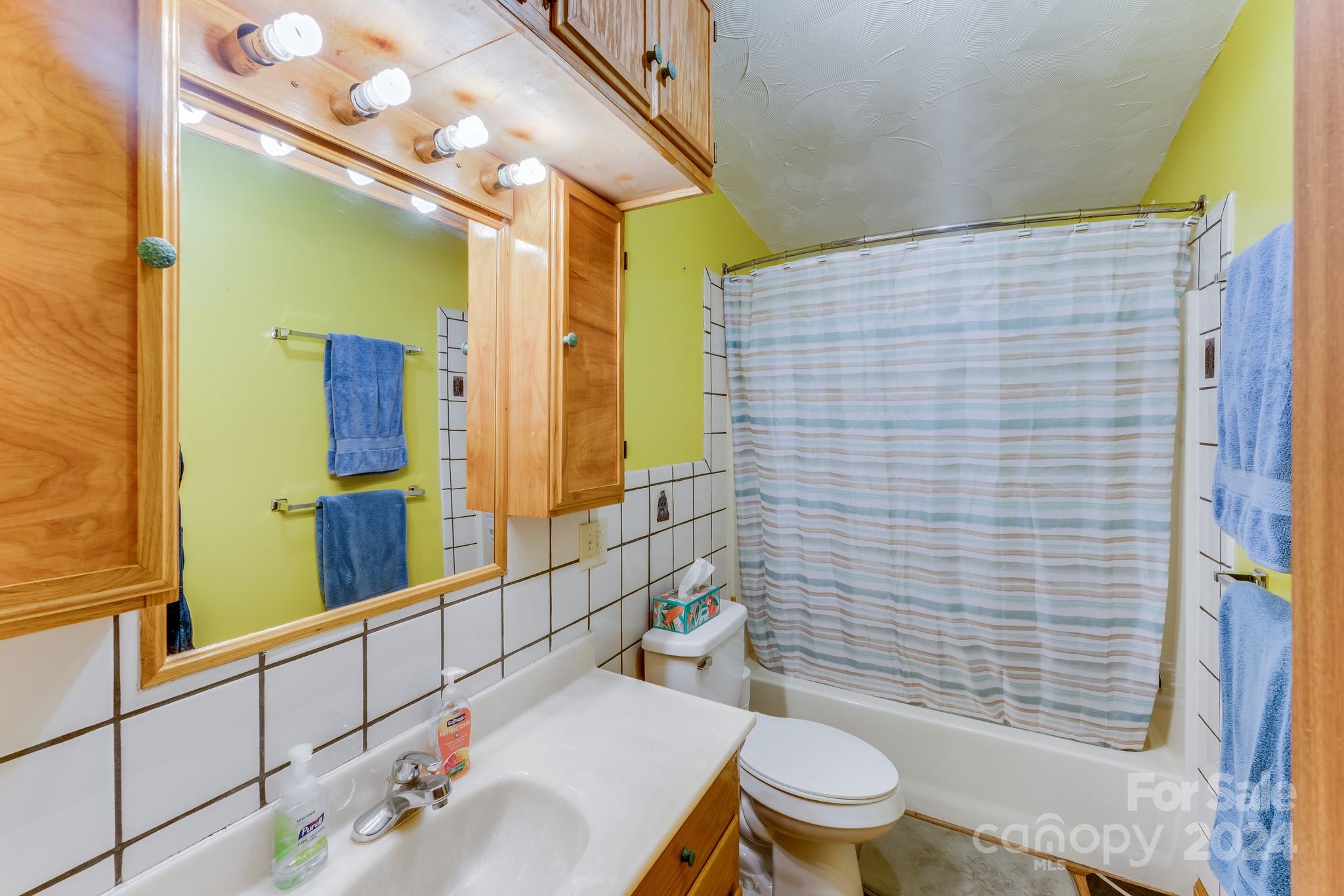 465 Lakedale Drive Property Photo 30
