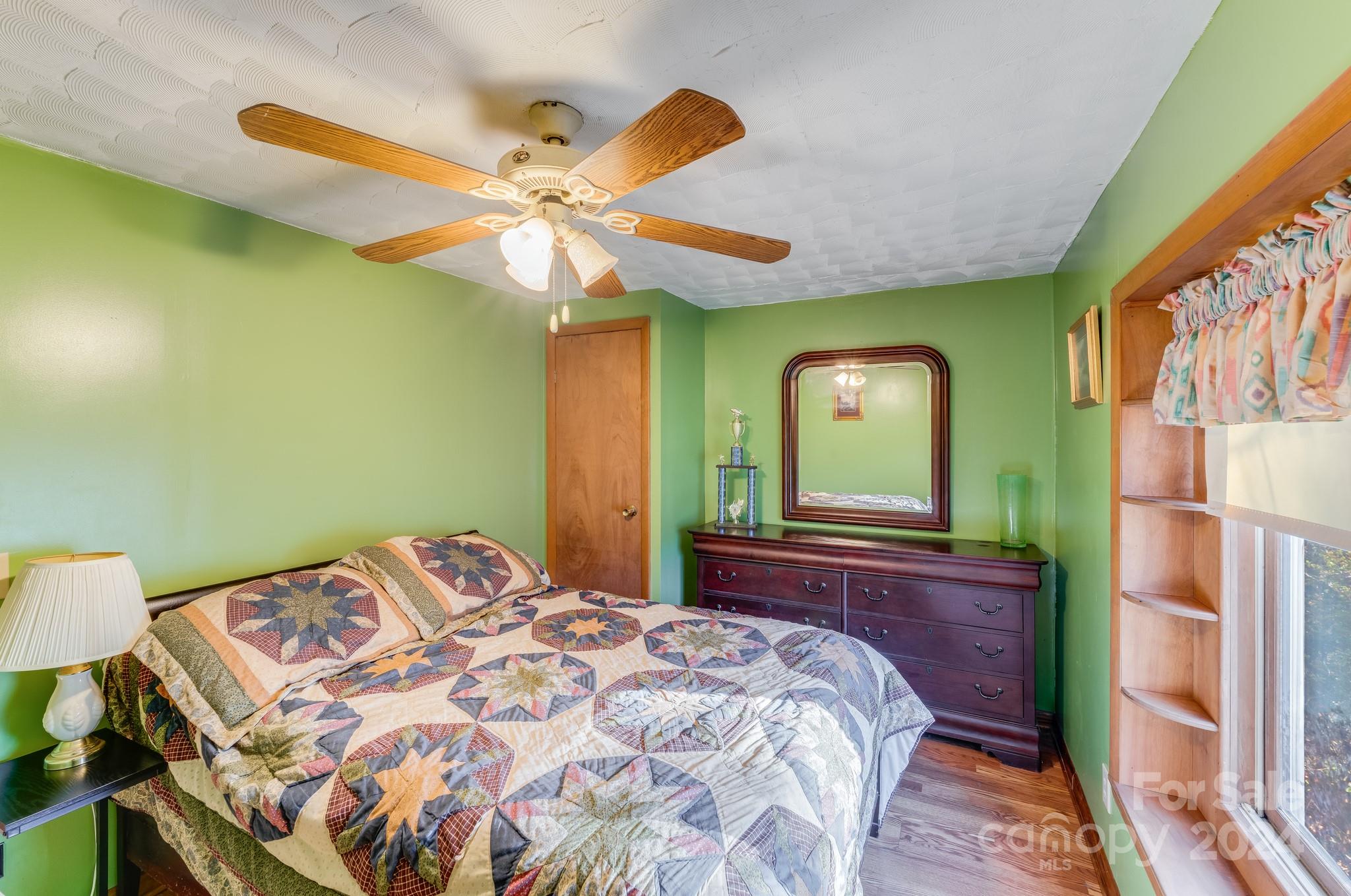 465 Lakedale Drive Property Photo 32