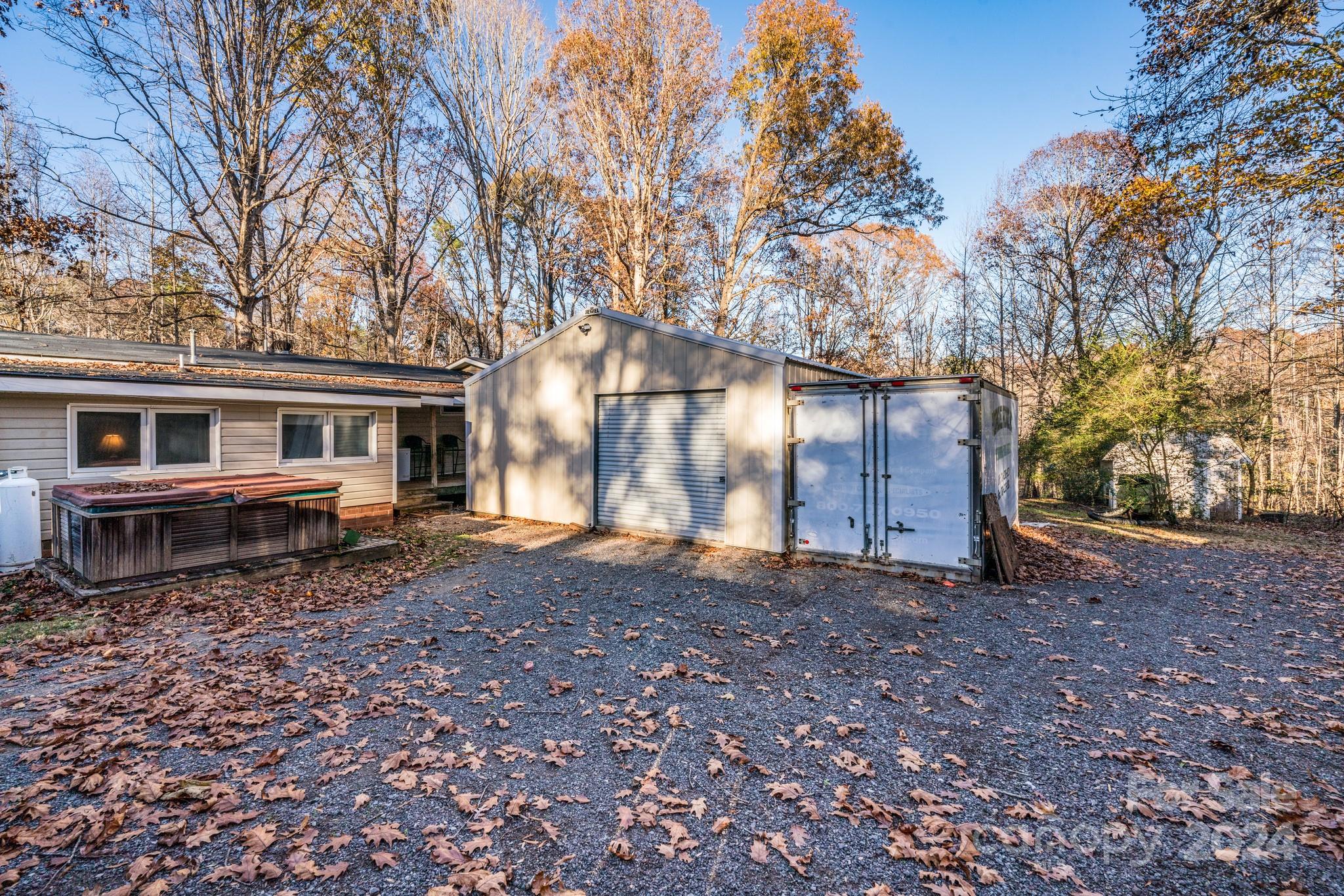 465 Lakedale Drive Property Photo 37