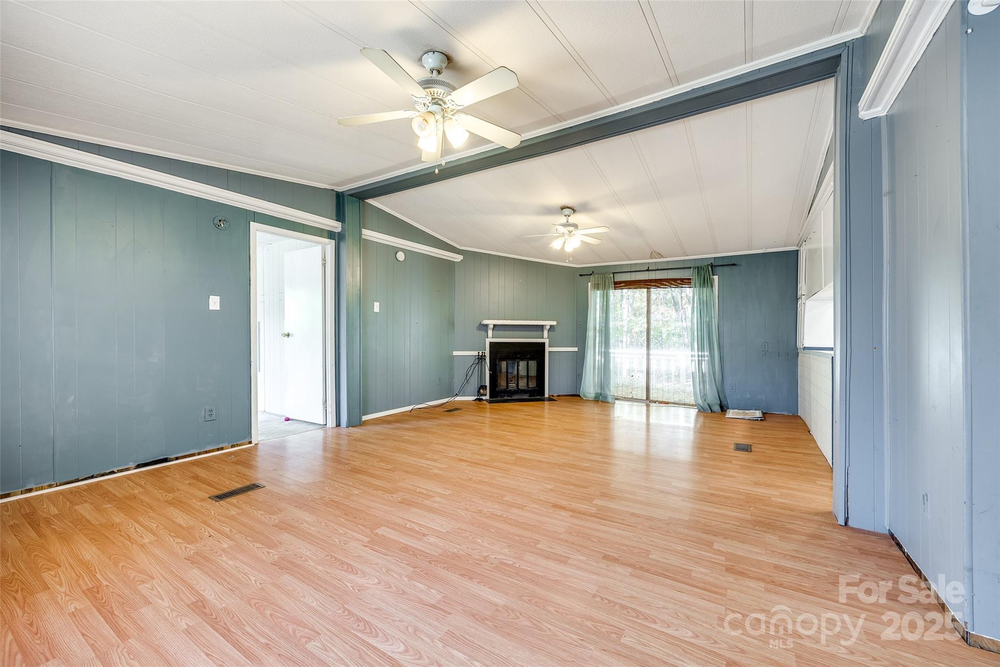 5320 Liberty Hill Road Property Photo 4