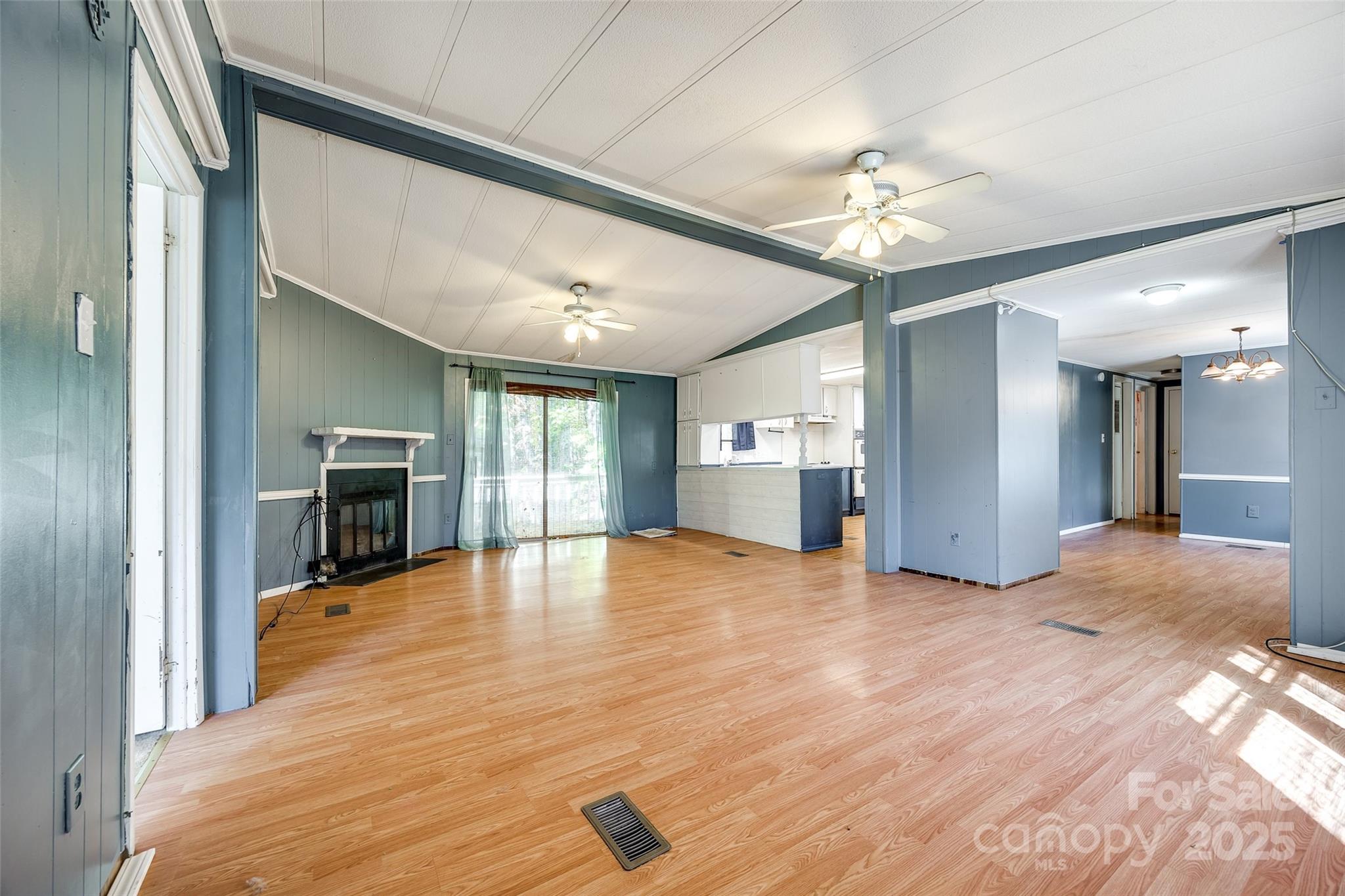 5320 Liberty Hill Road Property Photo 5