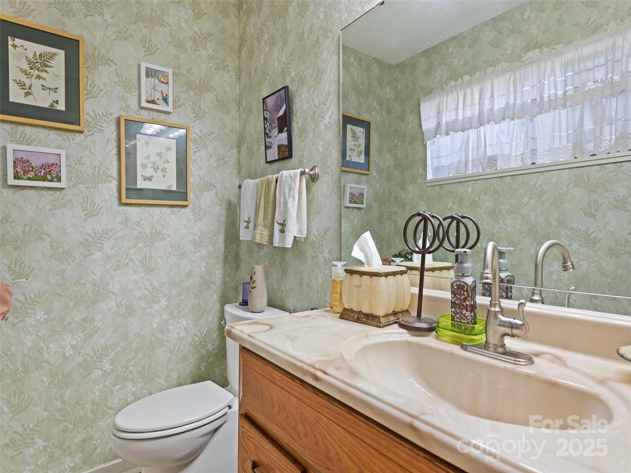40 Meadows Lane Property Photo 22