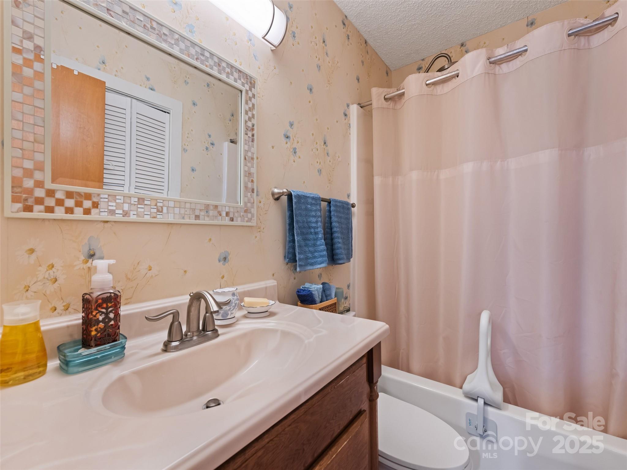 40 Meadows Lane Property Photo 25
