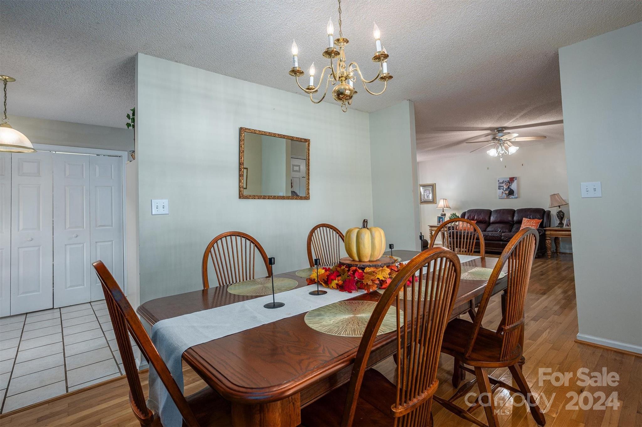 1335 Huckleberry Drive Property Photo 10