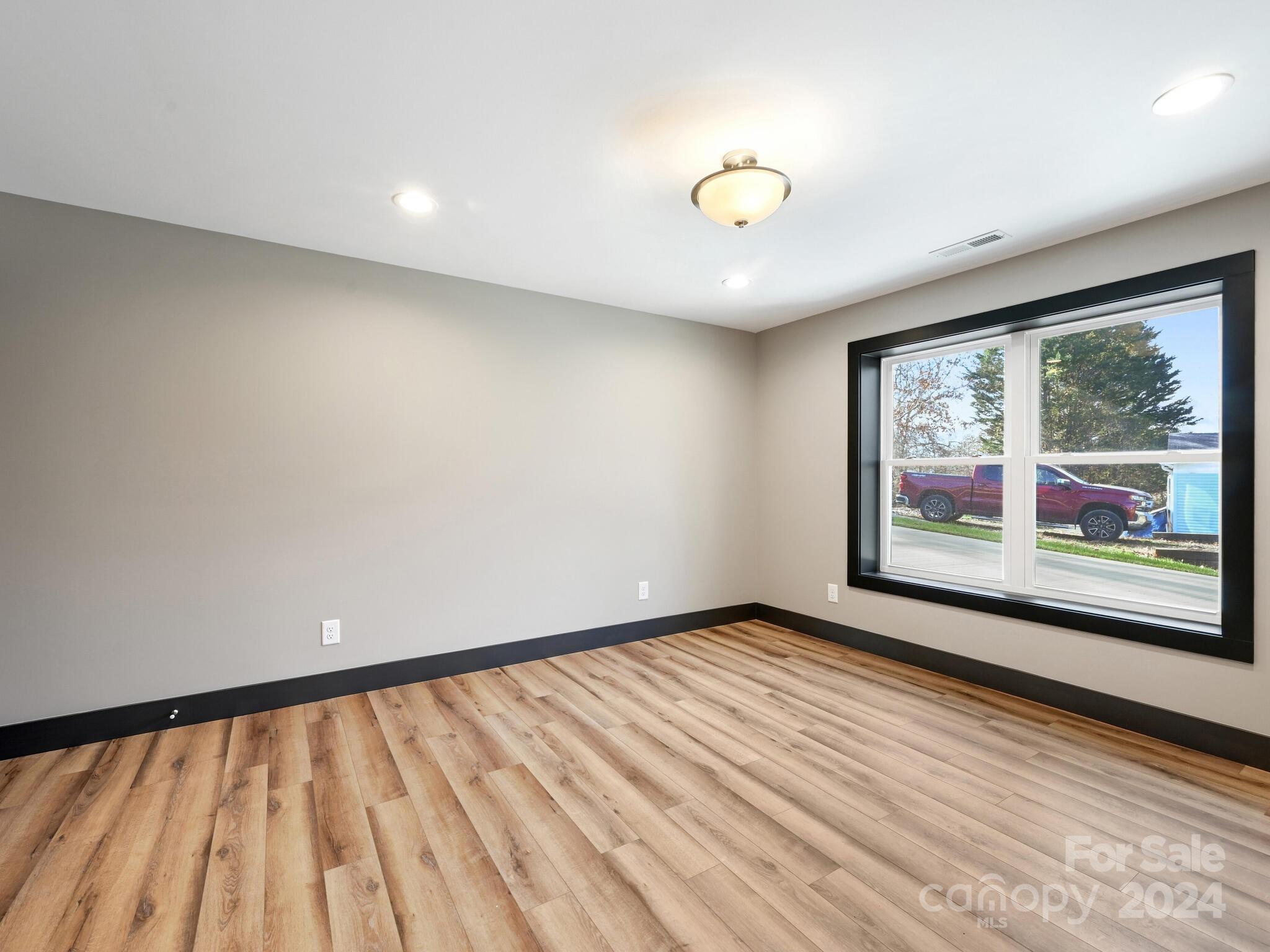 52 Fox Drive Property Photo 33