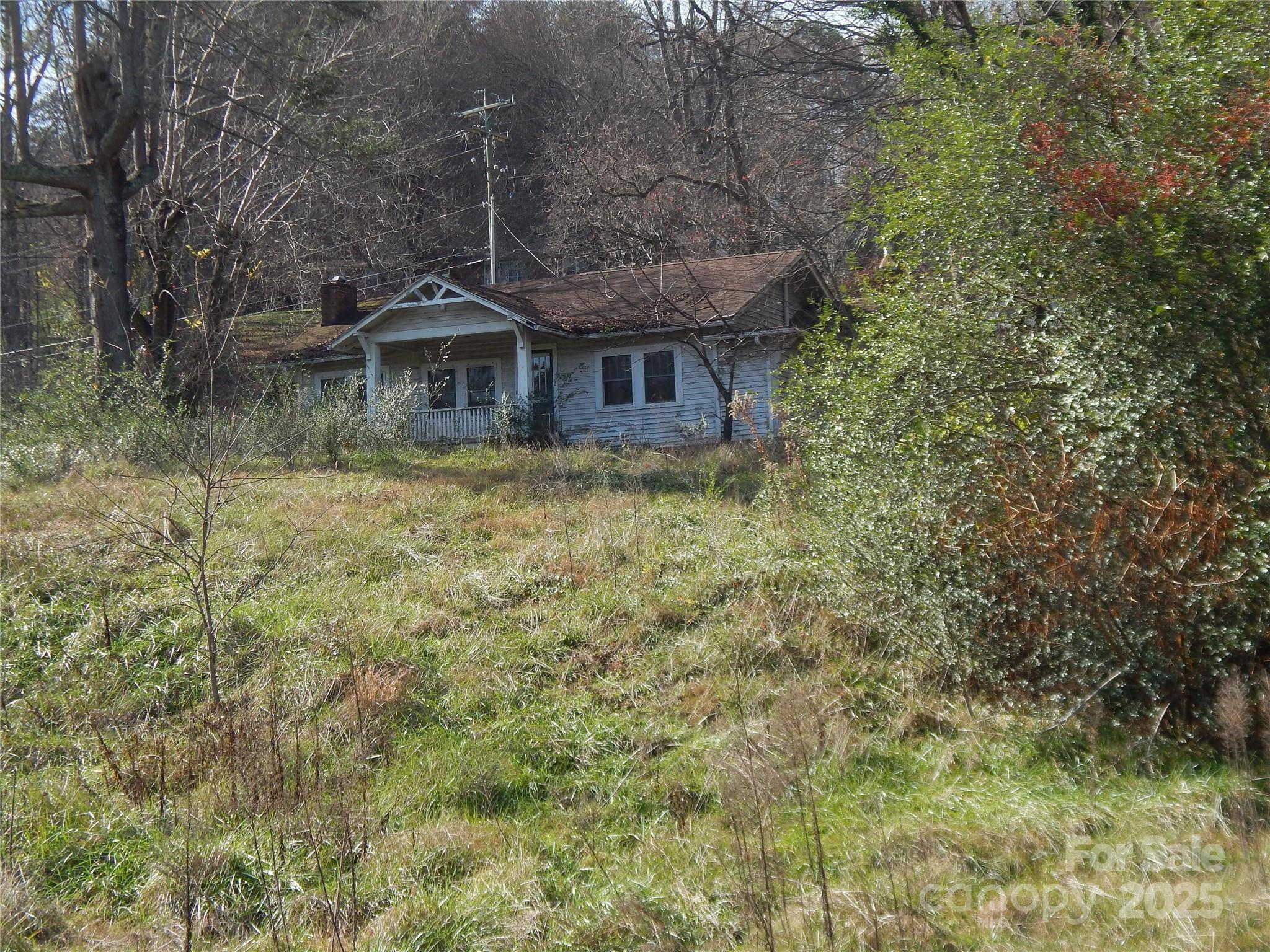 32 Chaparral Drive Property Photo 3