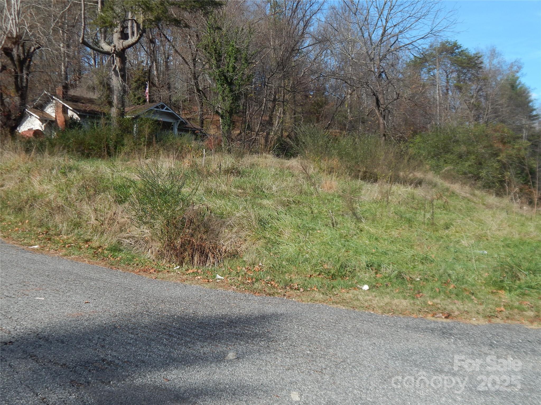 32 Chaparral Drive Property Photo 4