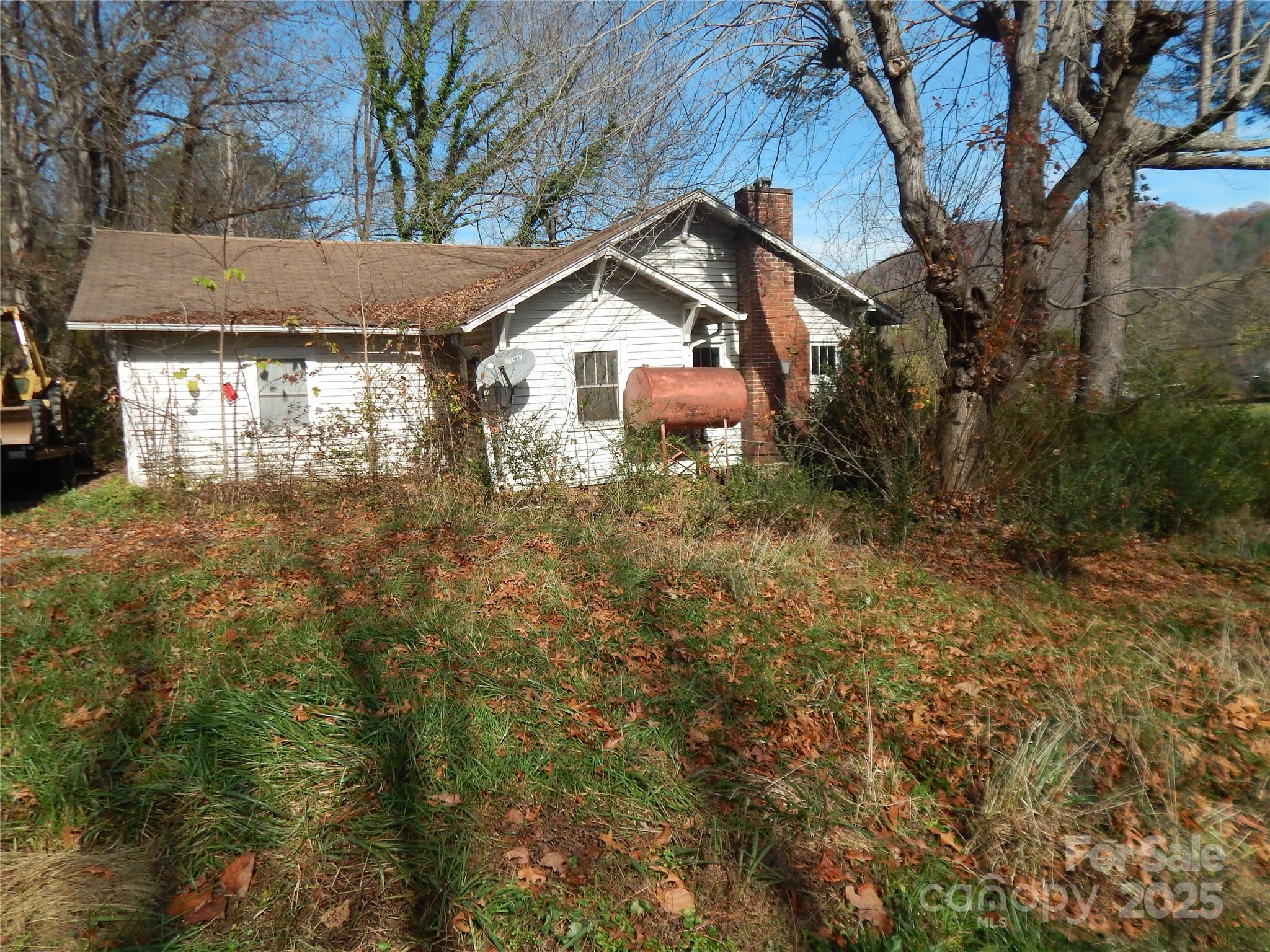 32 Chaparral Drive Property Photo 6