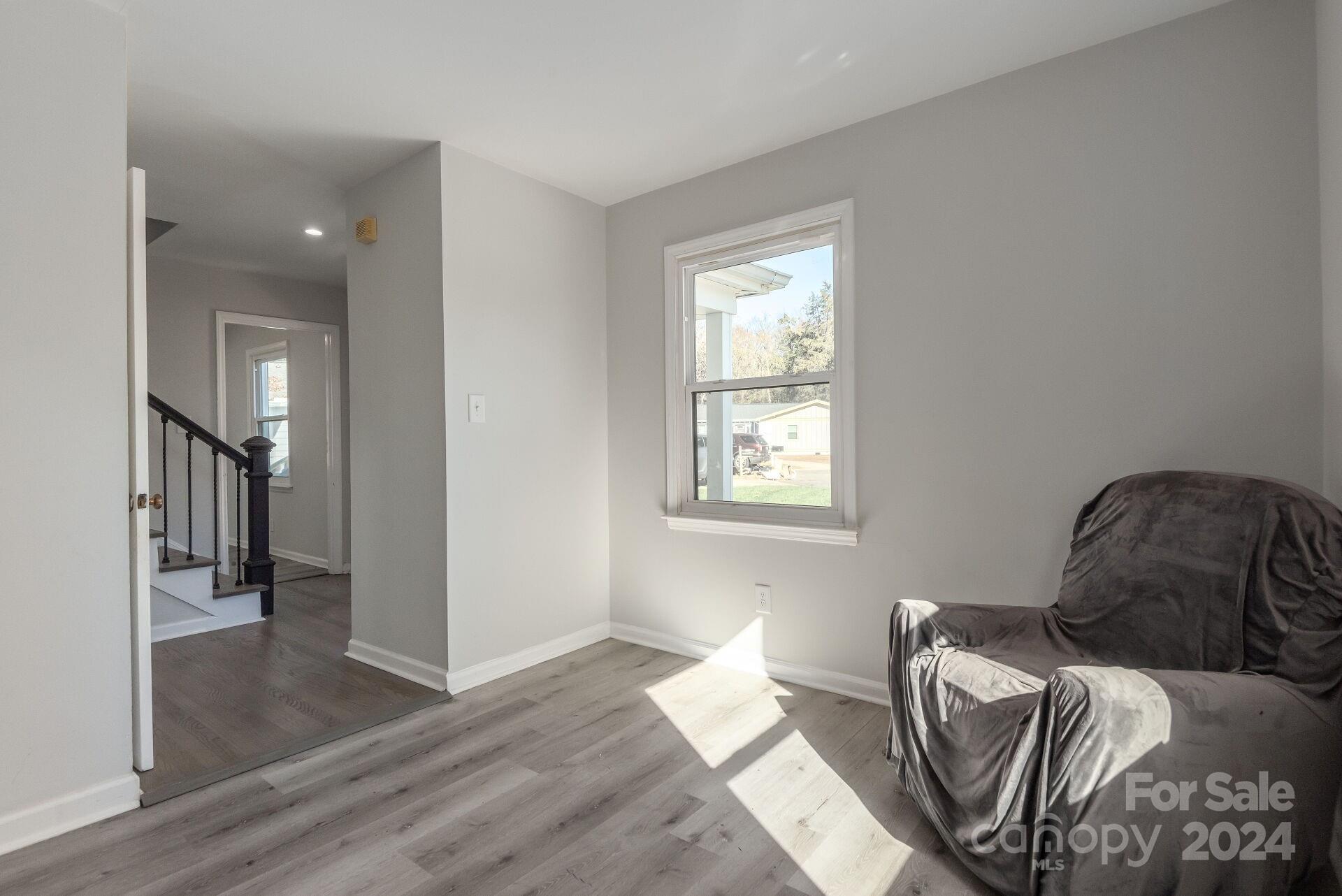 7704 Cedar Bluff Lane Property Photo 10