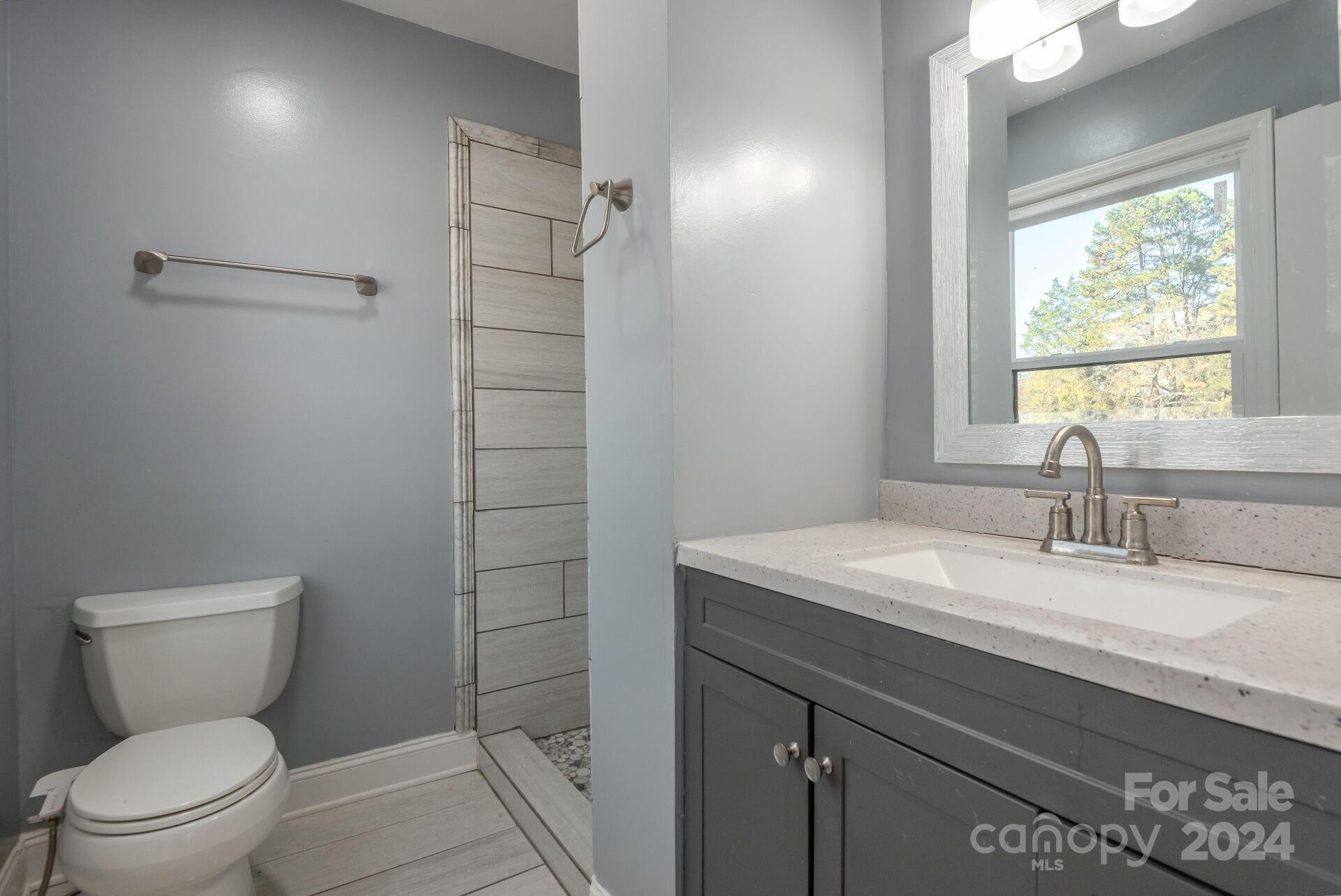 7704 Cedar Bluff Lane Property Photo 16