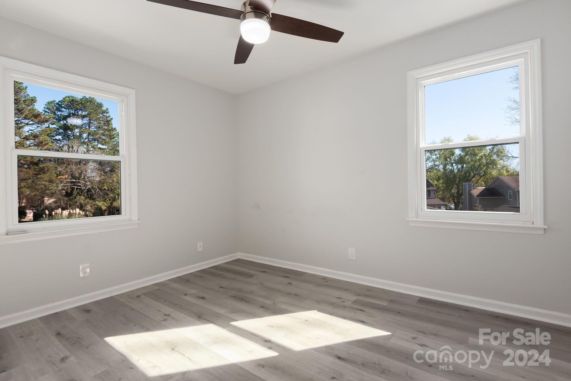 7704 Cedar Bluff Lane Property Photo 18