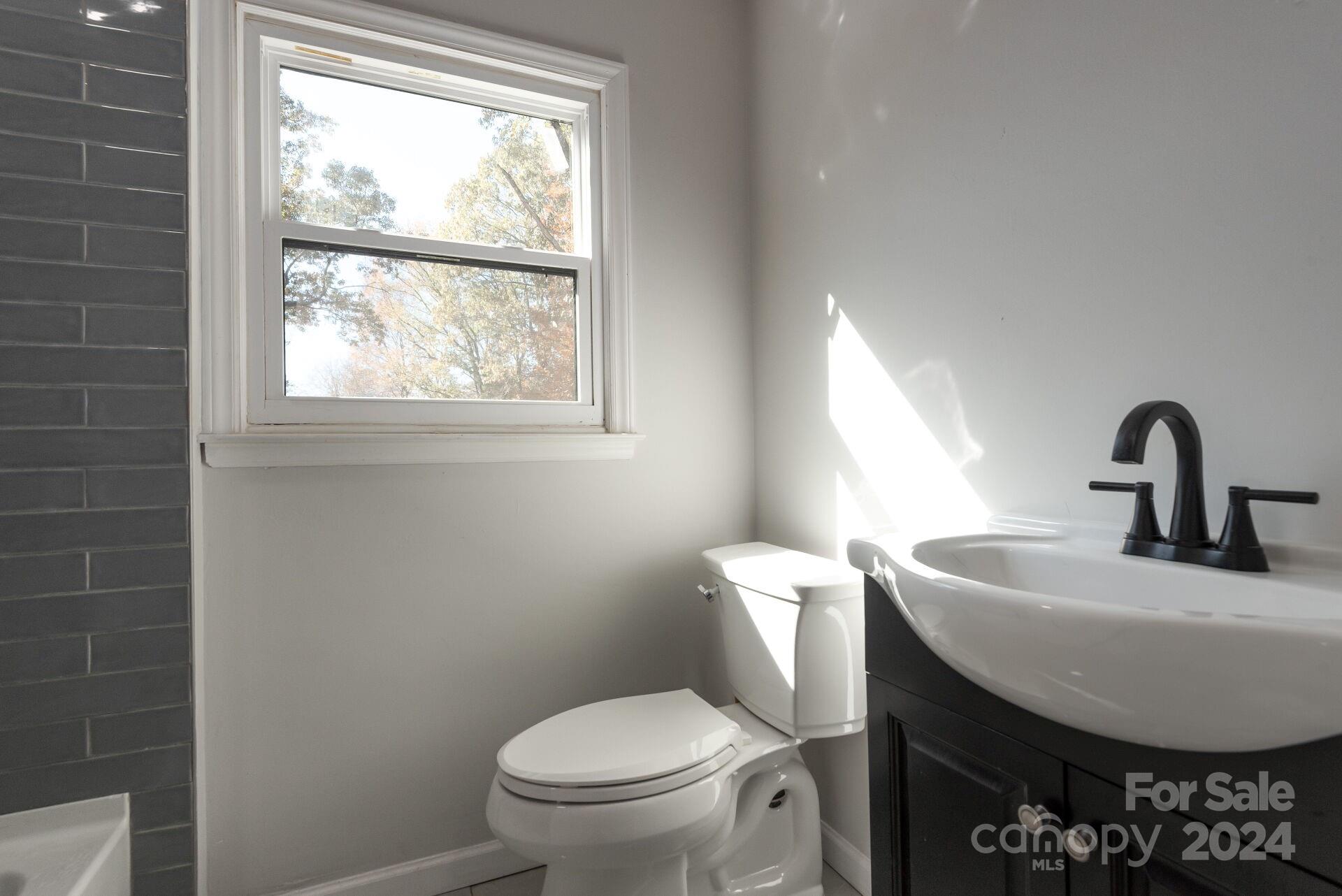 7704 Cedar Bluff Lane Property Photo 20