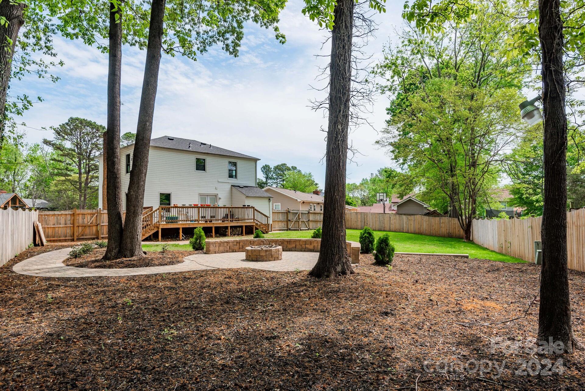 7704 Cedar Bluff Lane Property Photo 25