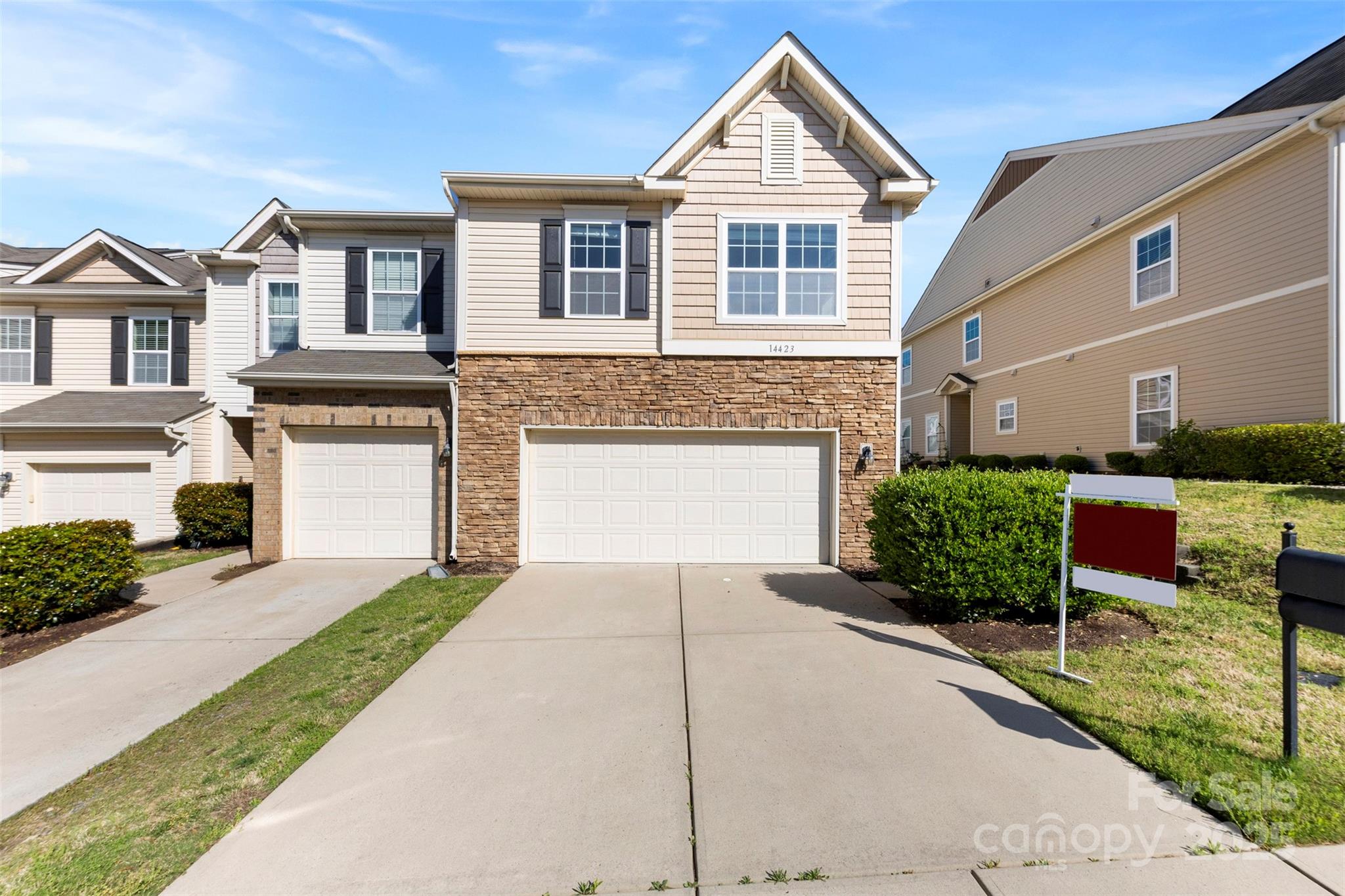 14423 Glendon Hall Lane Property Photo 1