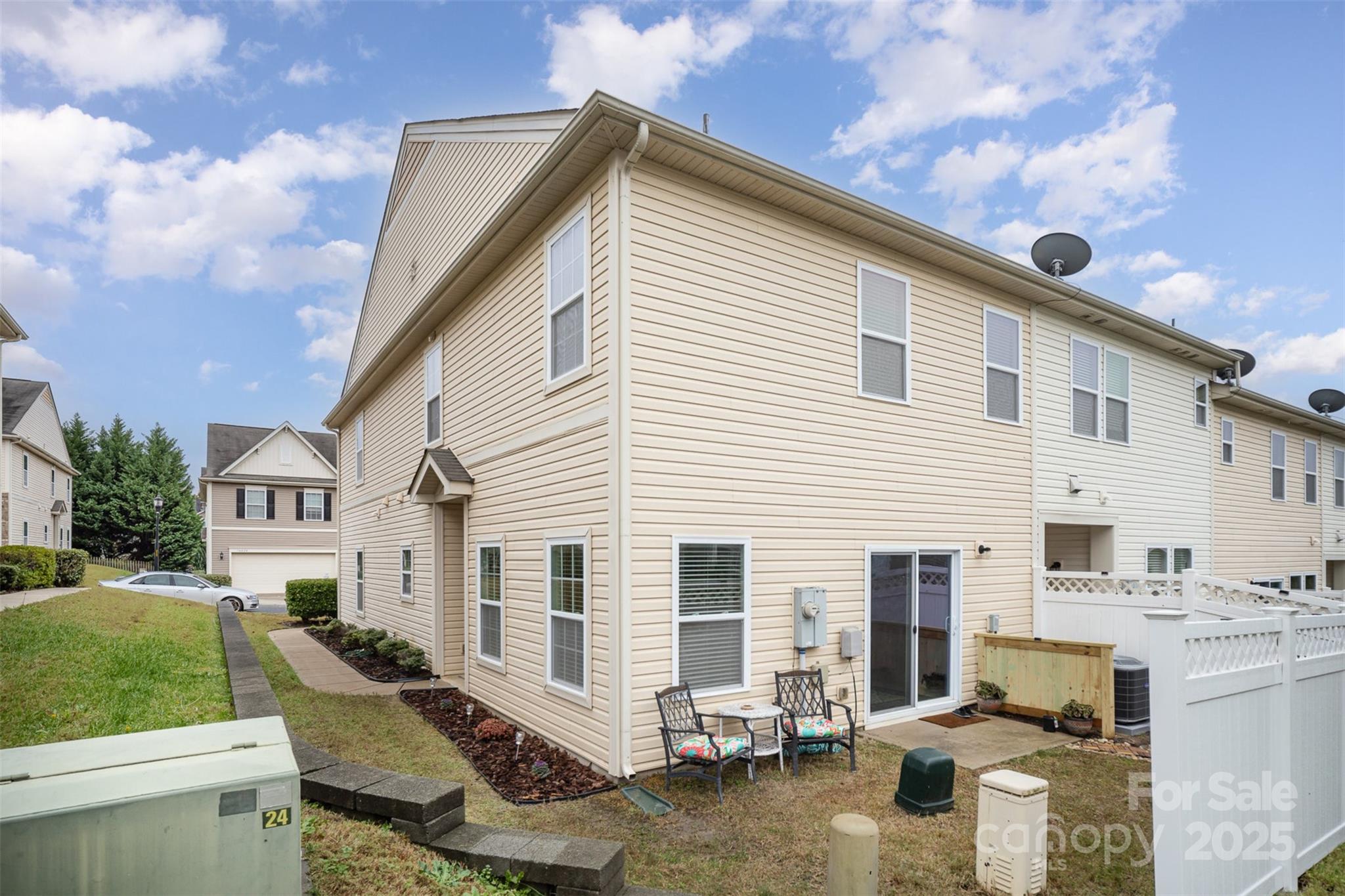 14423 Glendon Hall Lane Property Photo 36