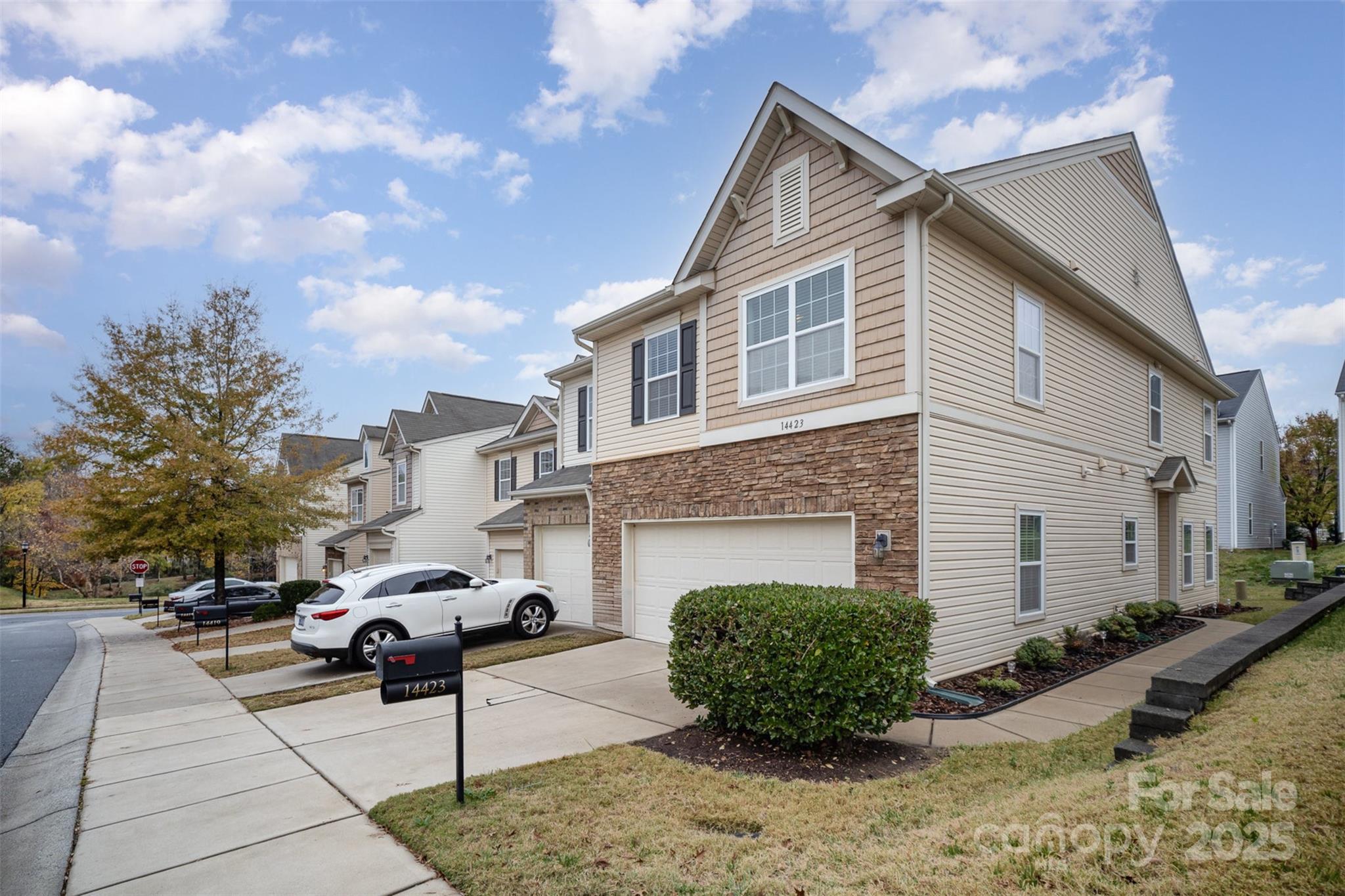 14423 Glendon Hall Lane Property Photo 37