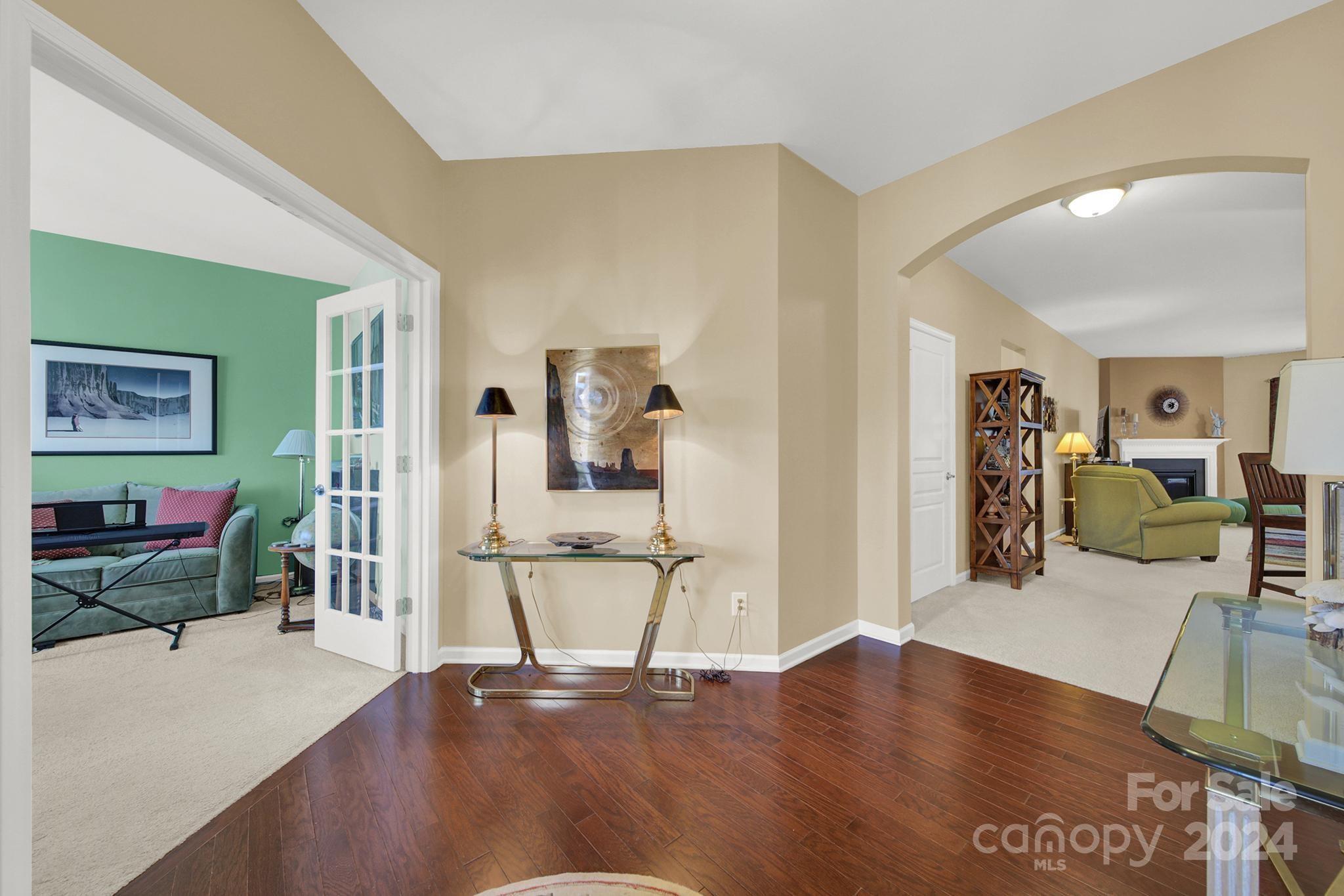 4022 Blackburn Court Property Photo 3