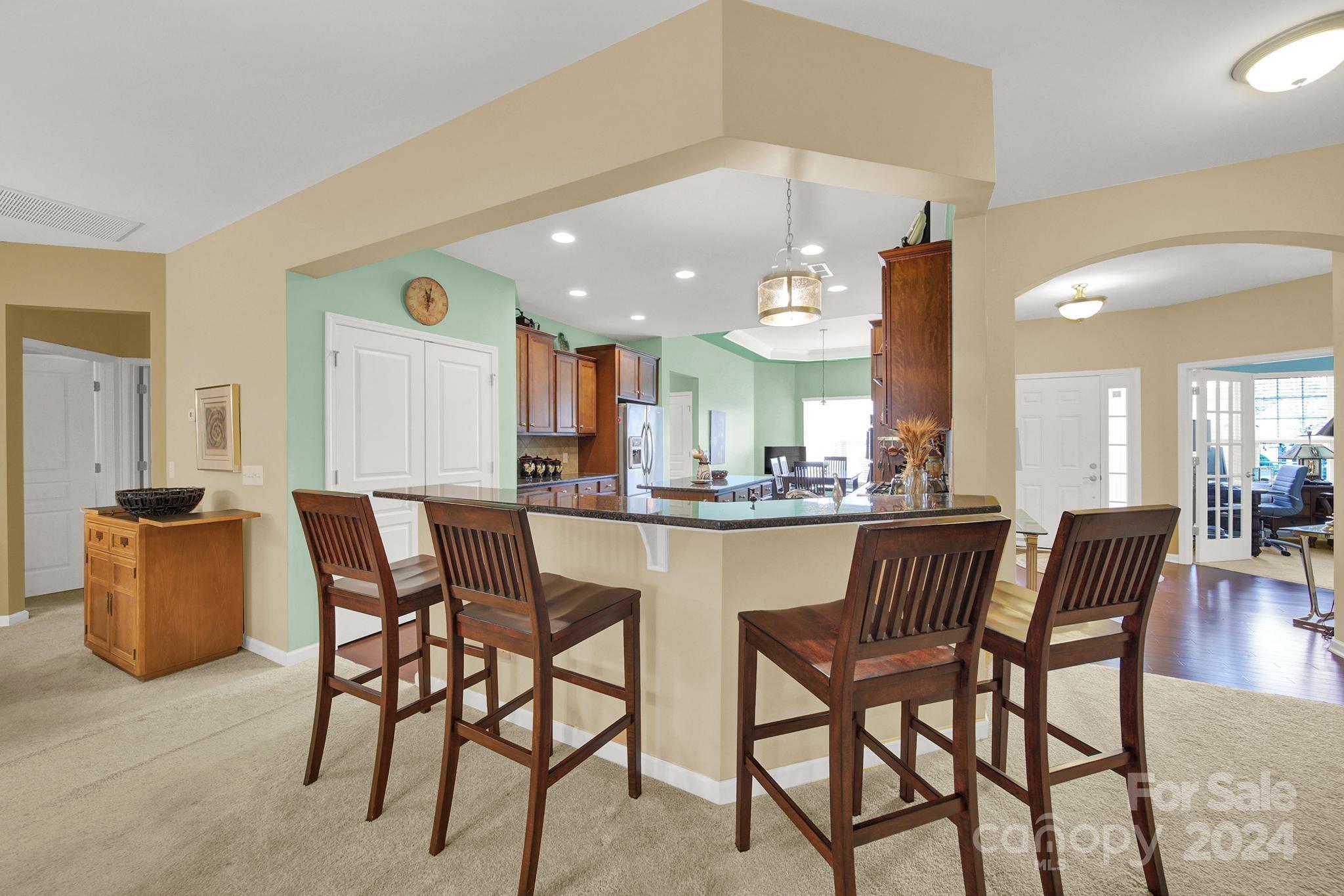 4022 Blackburn Court Property Photo 5