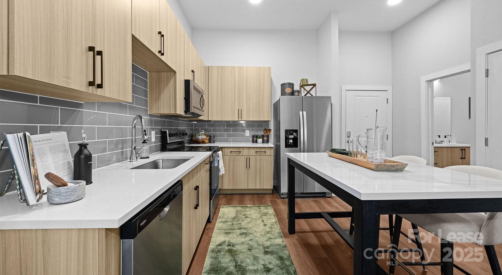 5120 77 Center Drive 2a Property Photo 14