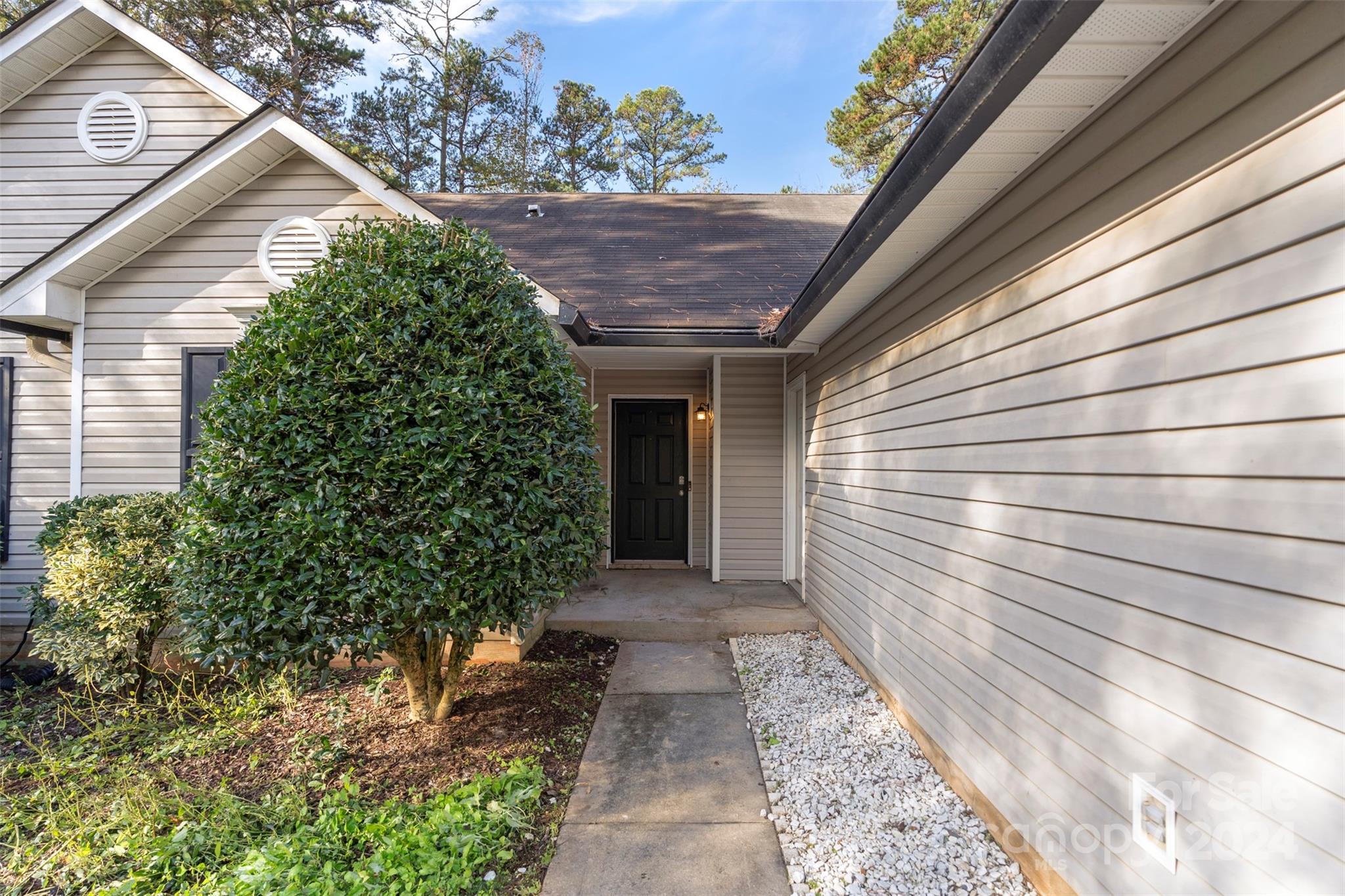 2306 Morningside Drive Property Photo 4