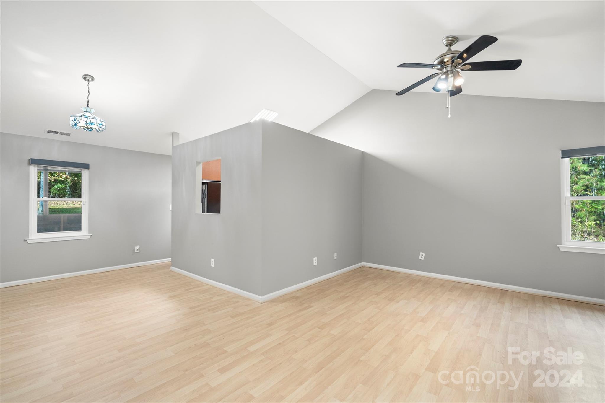 2306 Morningside Drive Property Photo 6