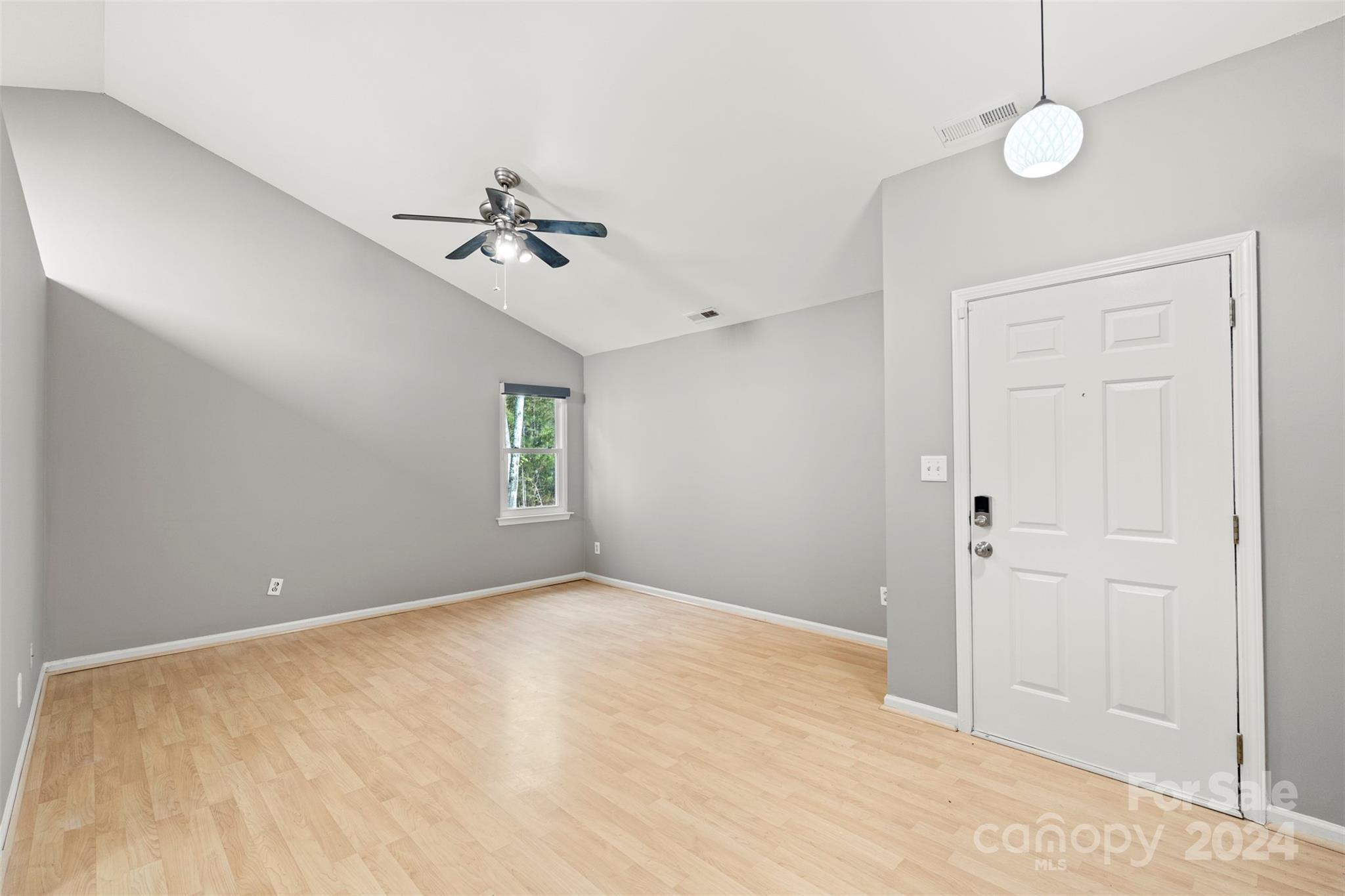 2306 Morningside Drive Property Photo 8