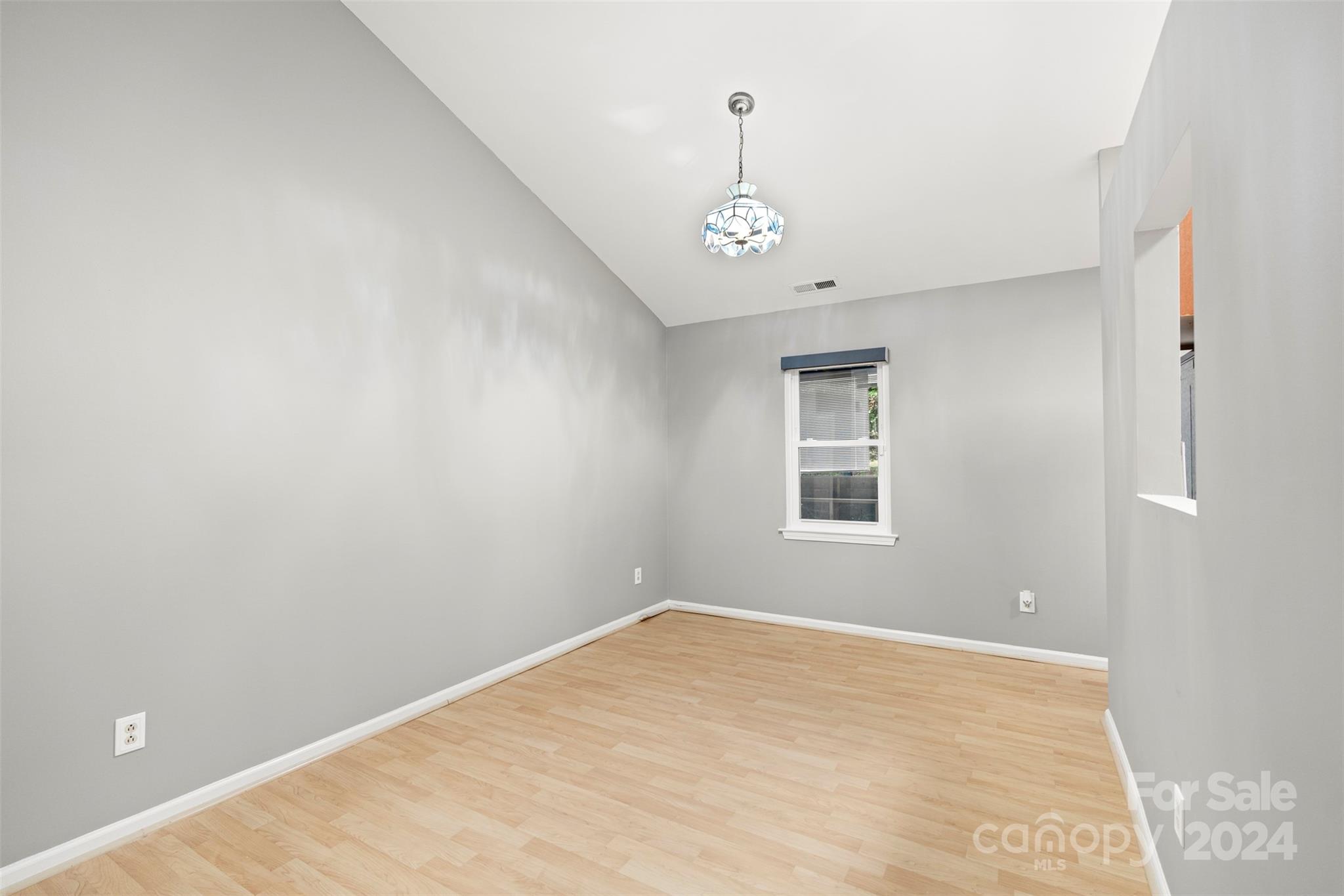 2306 Morningside Drive Property Photo 11