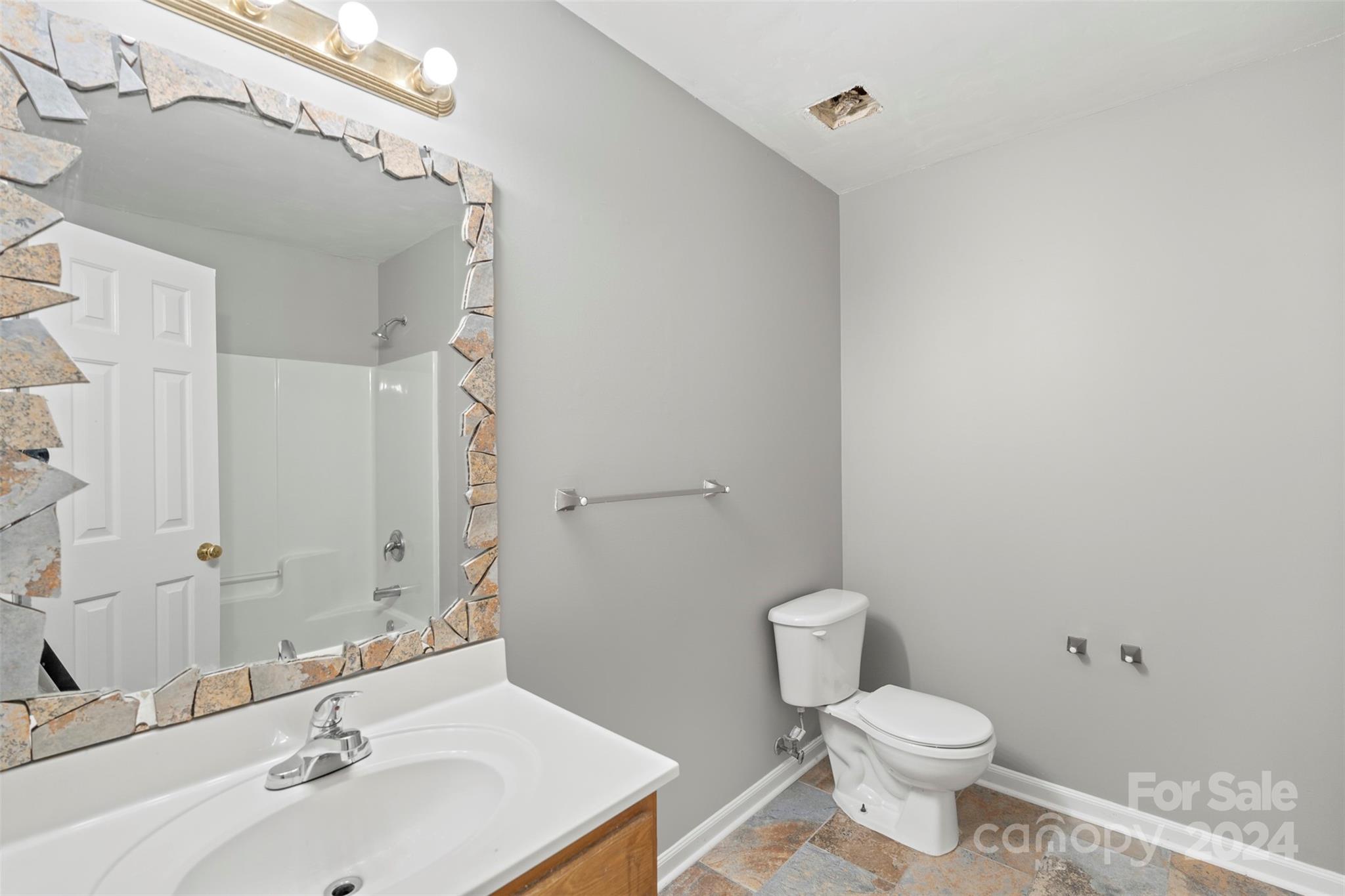 2306 Morningside Drive Property Photo 23