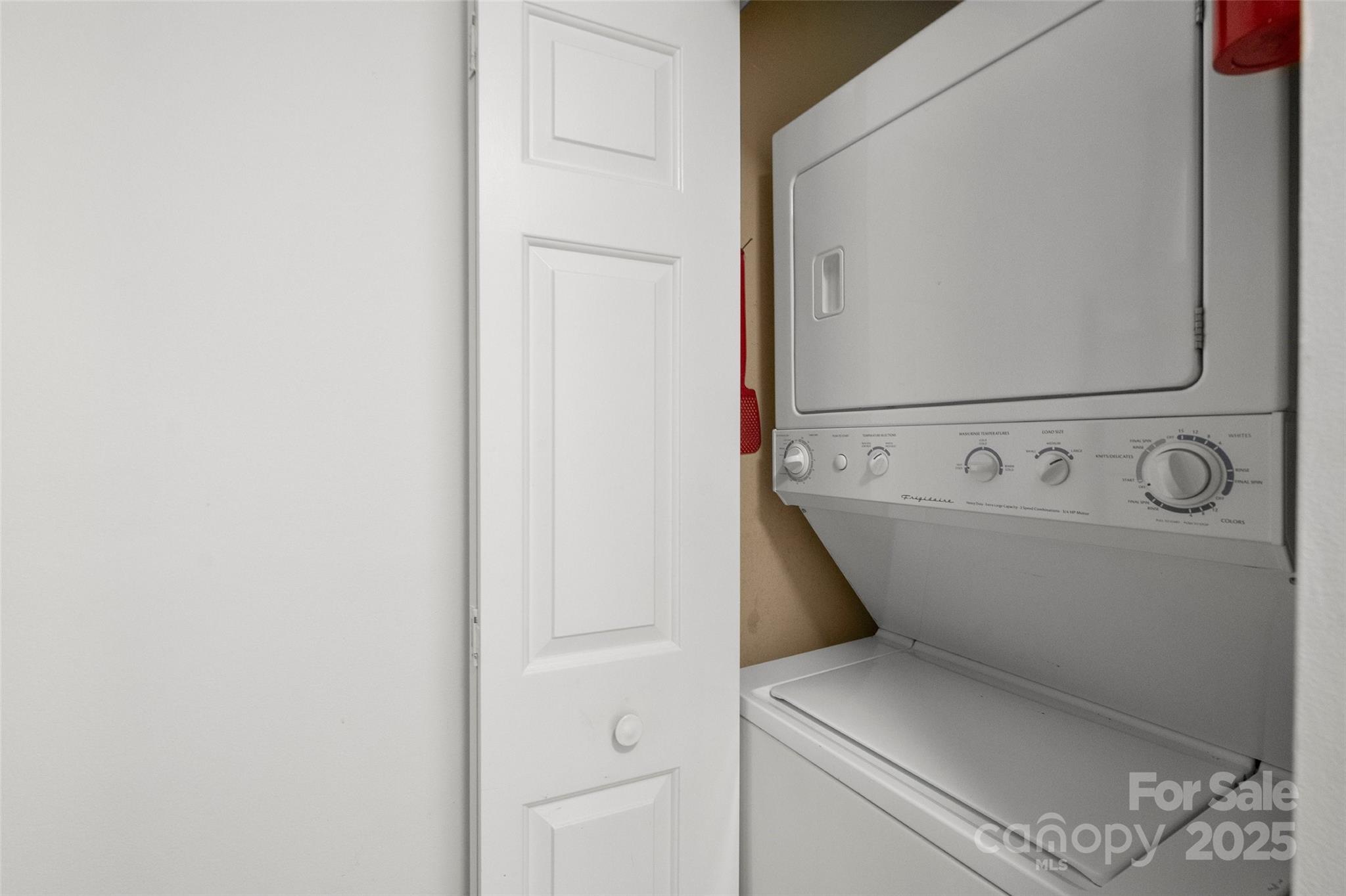 907 Southwest Drive Property Photo 15